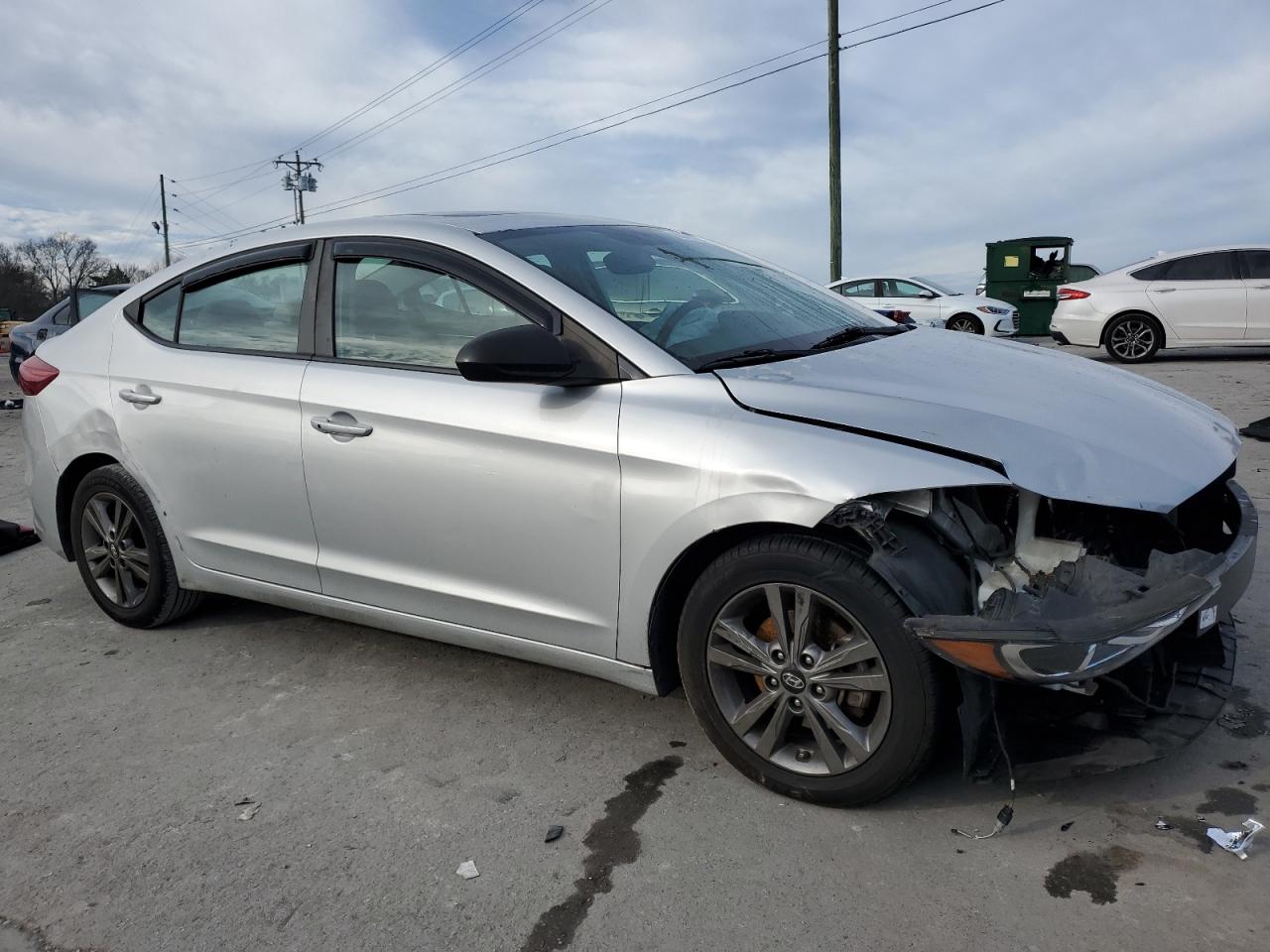 2018 Hyundai Elantra - Image 4