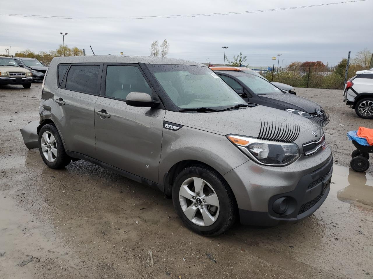 VIN KNDJN2A29H7428475 2017 KIA SOUL no.4