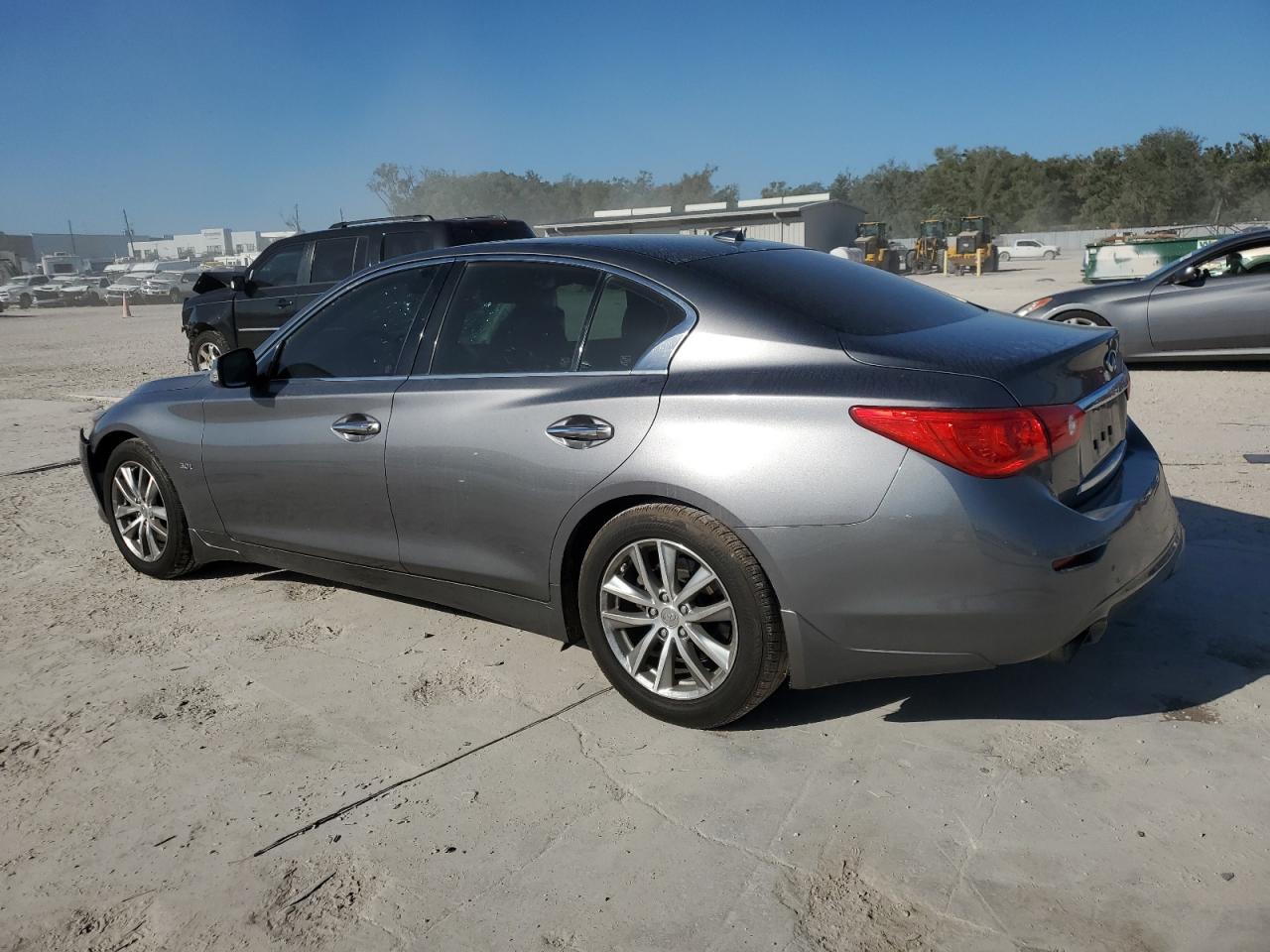 2017 Infiniti Q50 - Image 2