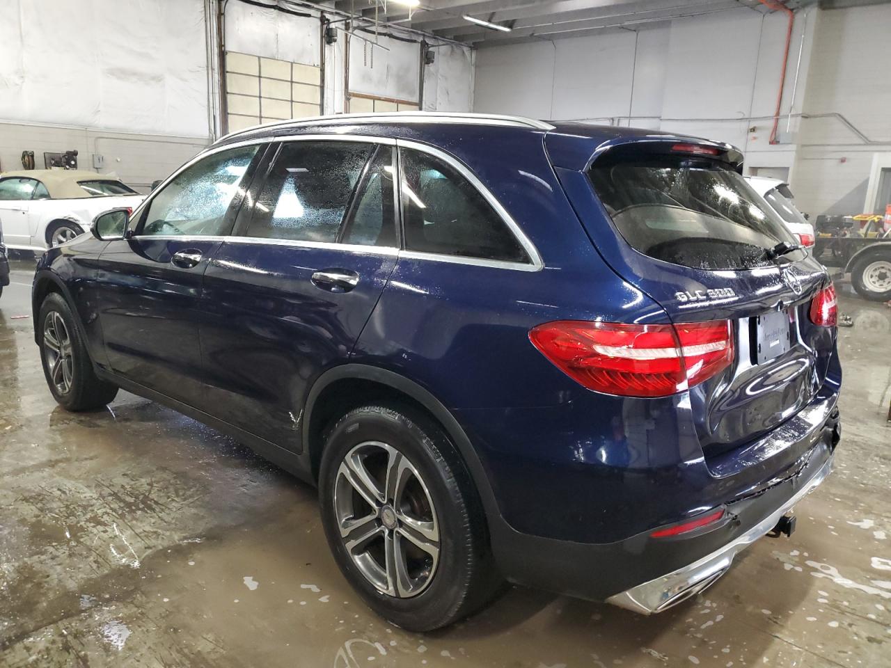2016 Mercedes-Benz GLC - Image 2