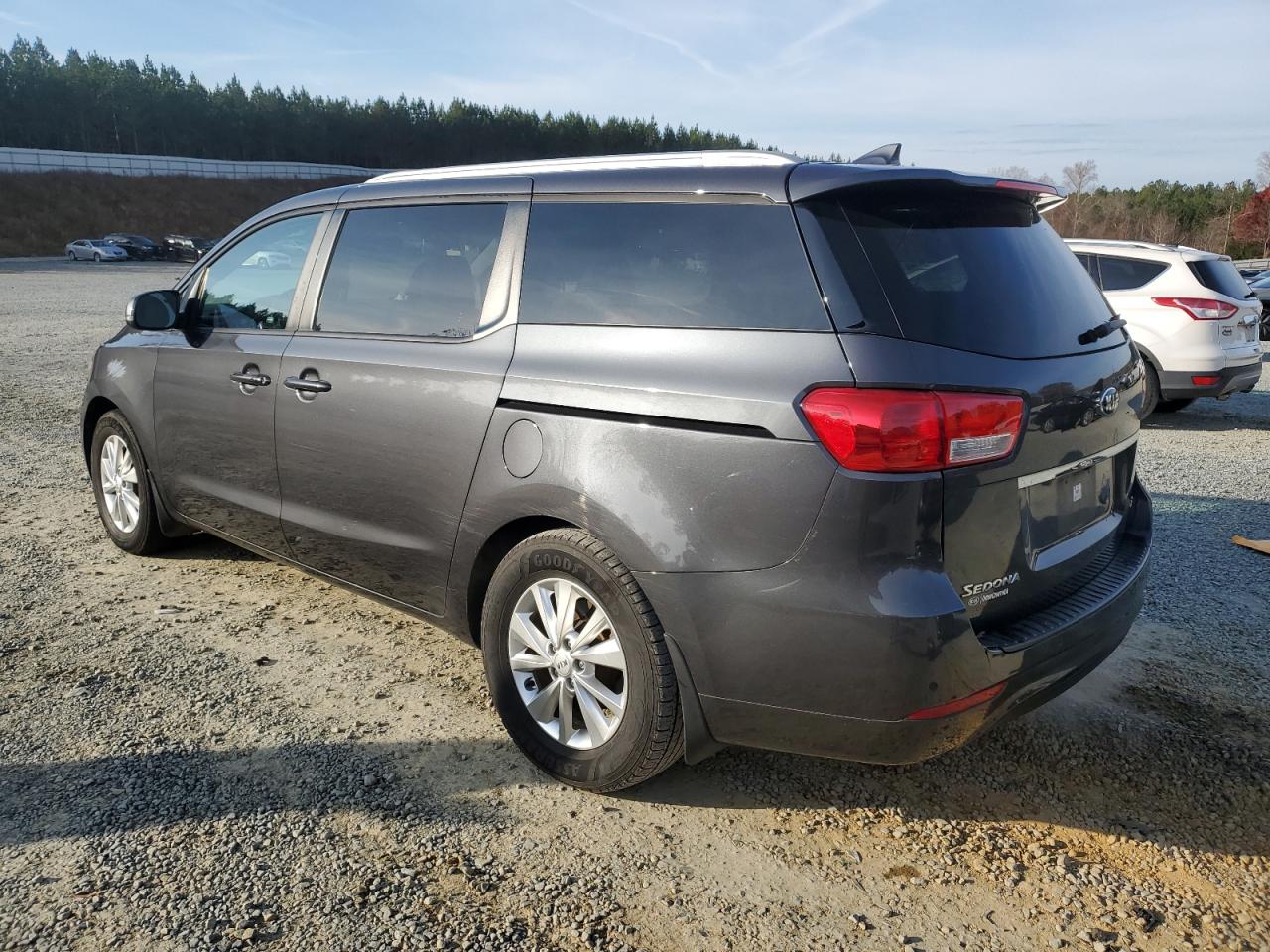 2017 Kia Sedona - Image 2