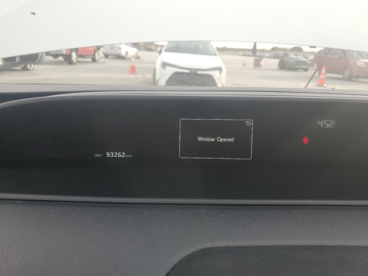 2020 Toyota Prius - Image 9