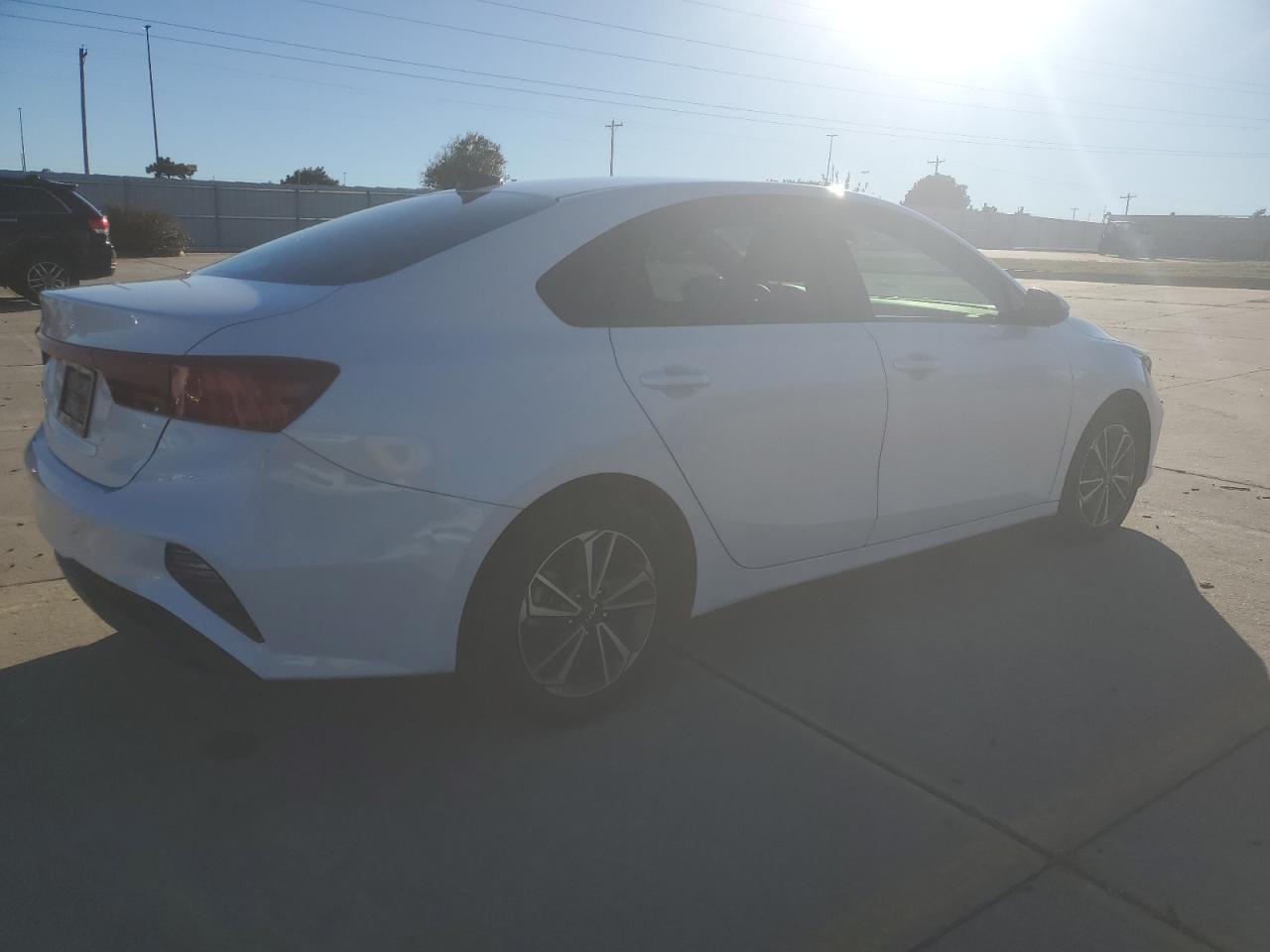 2023 Kia Forte - Image 3