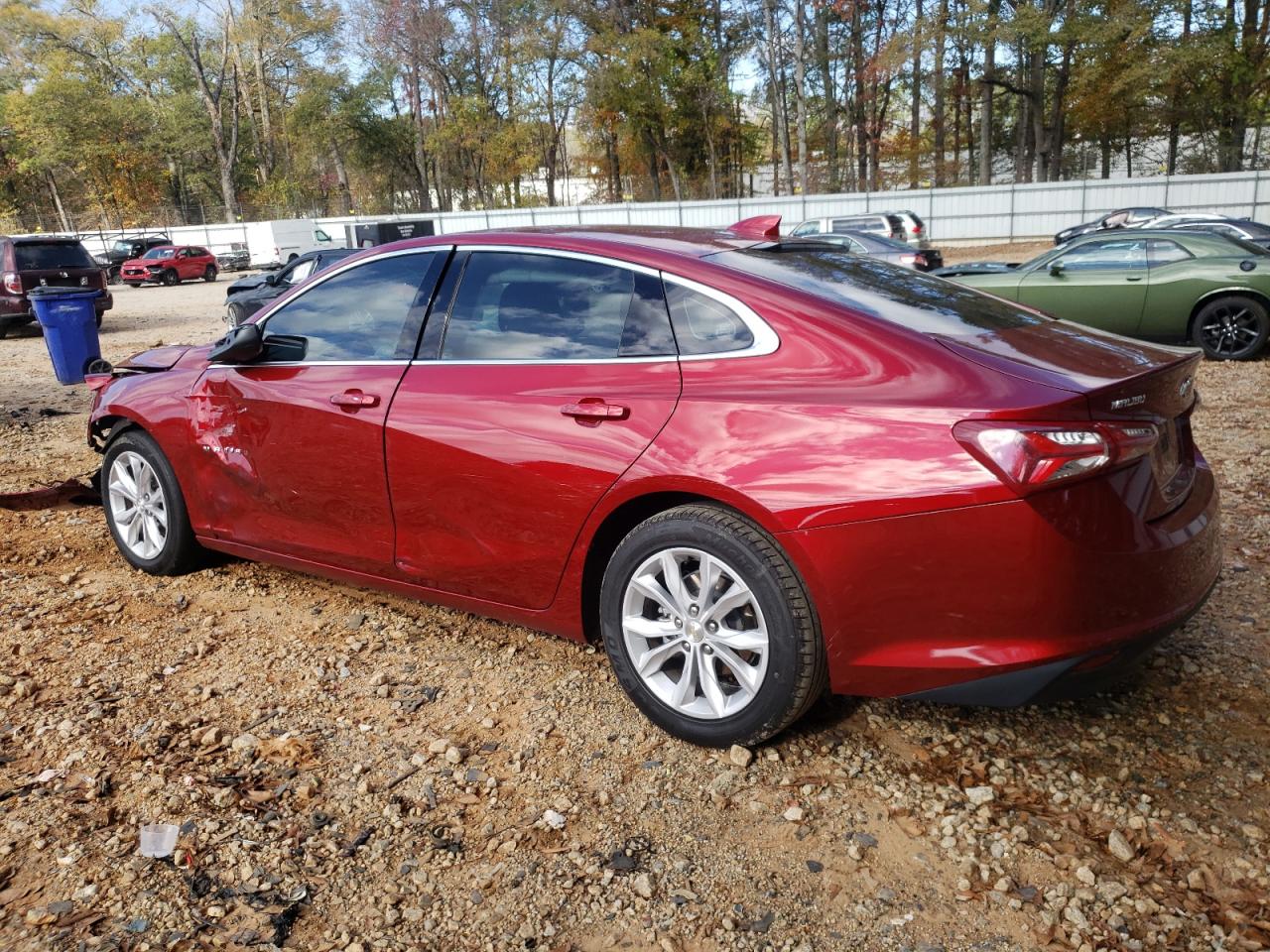 2022 Chevrolet Malibu - Image 2