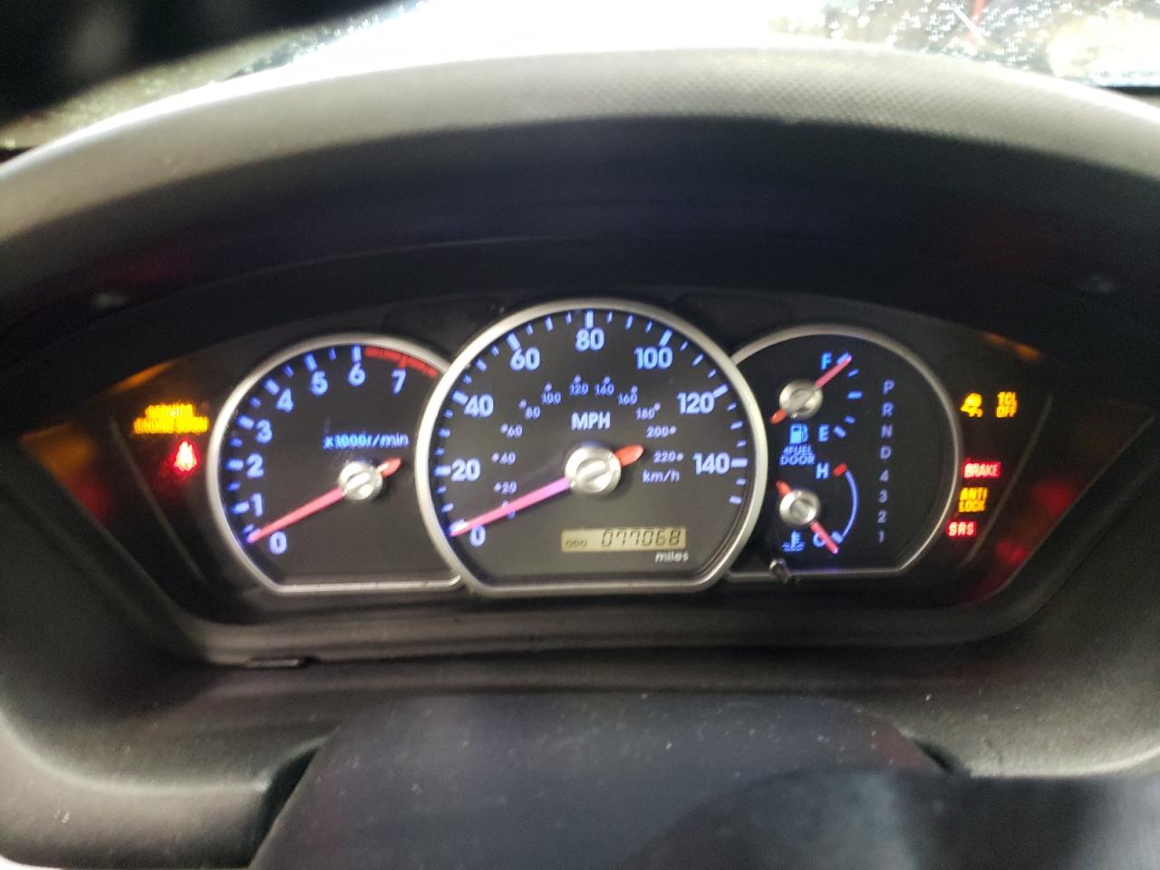 2005 Mitsubishi Galant - Image 9