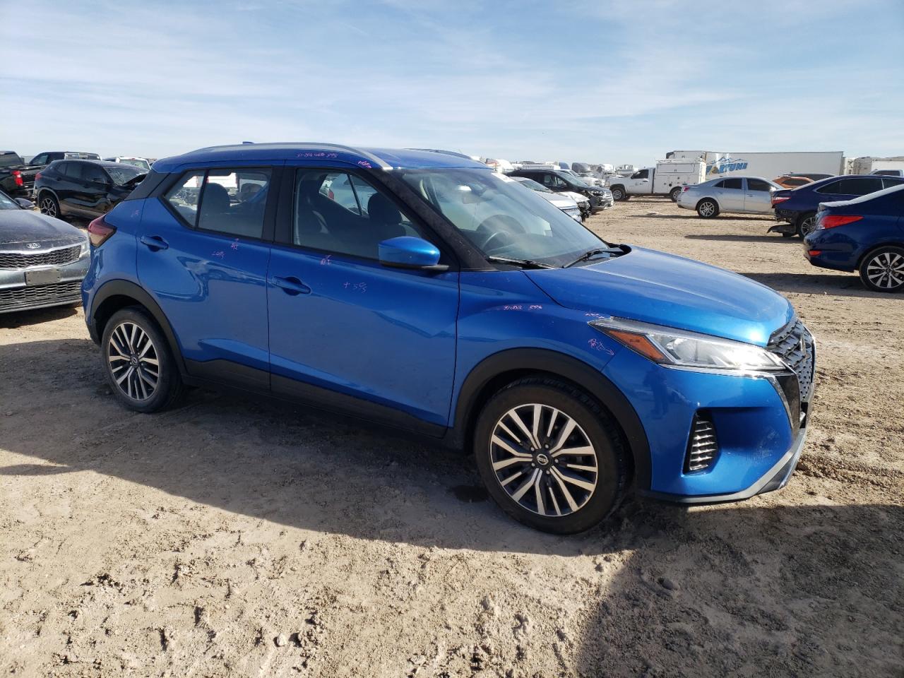 2021 Nissan Kicks - Image 4