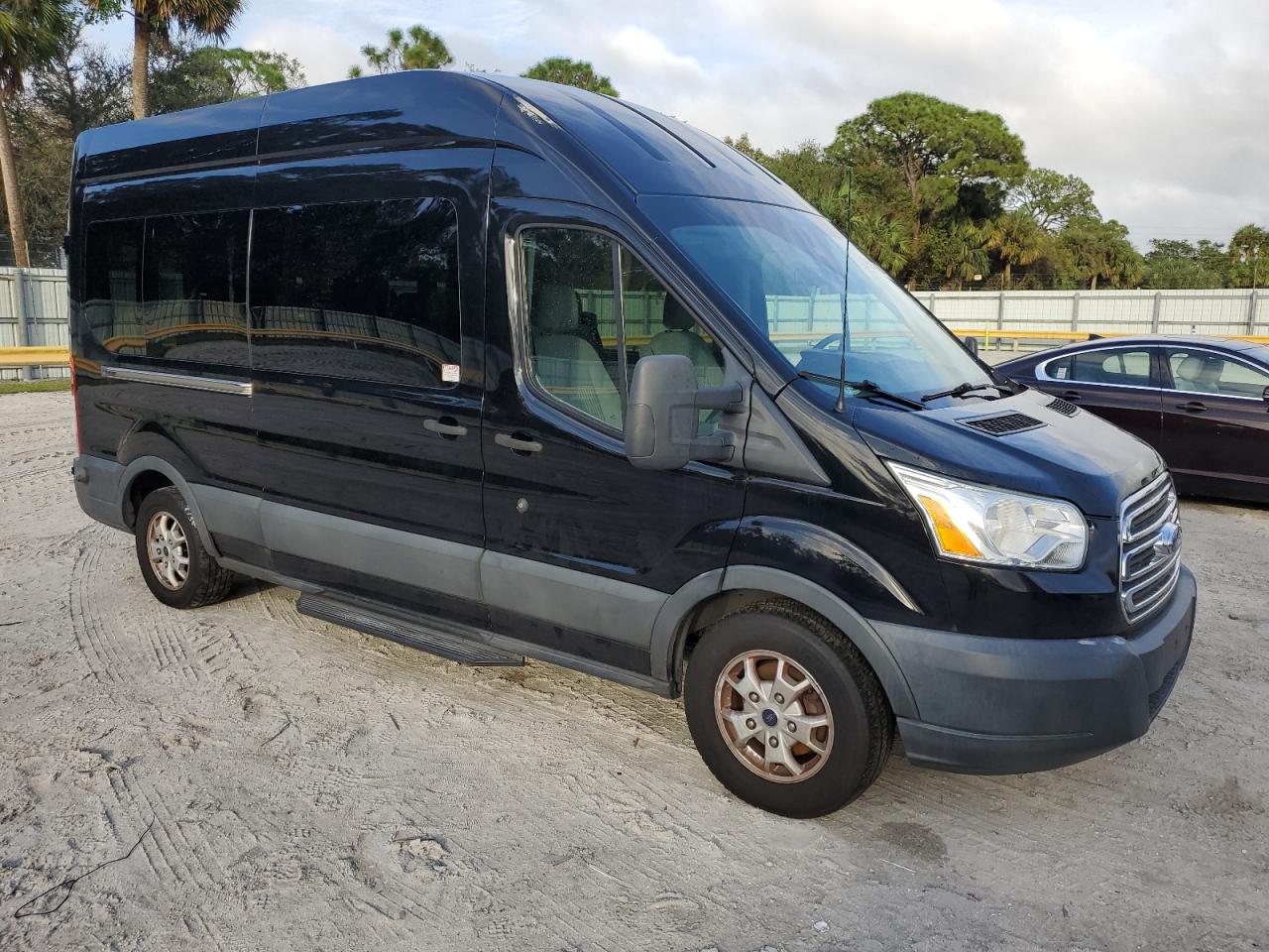 2016 Ford Transit - Image 4