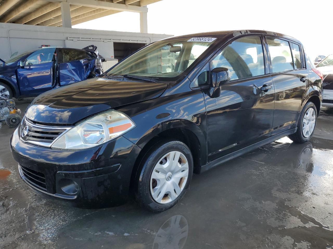 2010 Nissan Versa - Image 1
