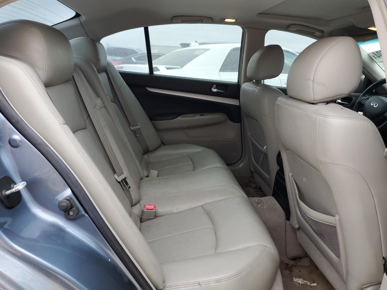 2009 Infiniti G - Image 10