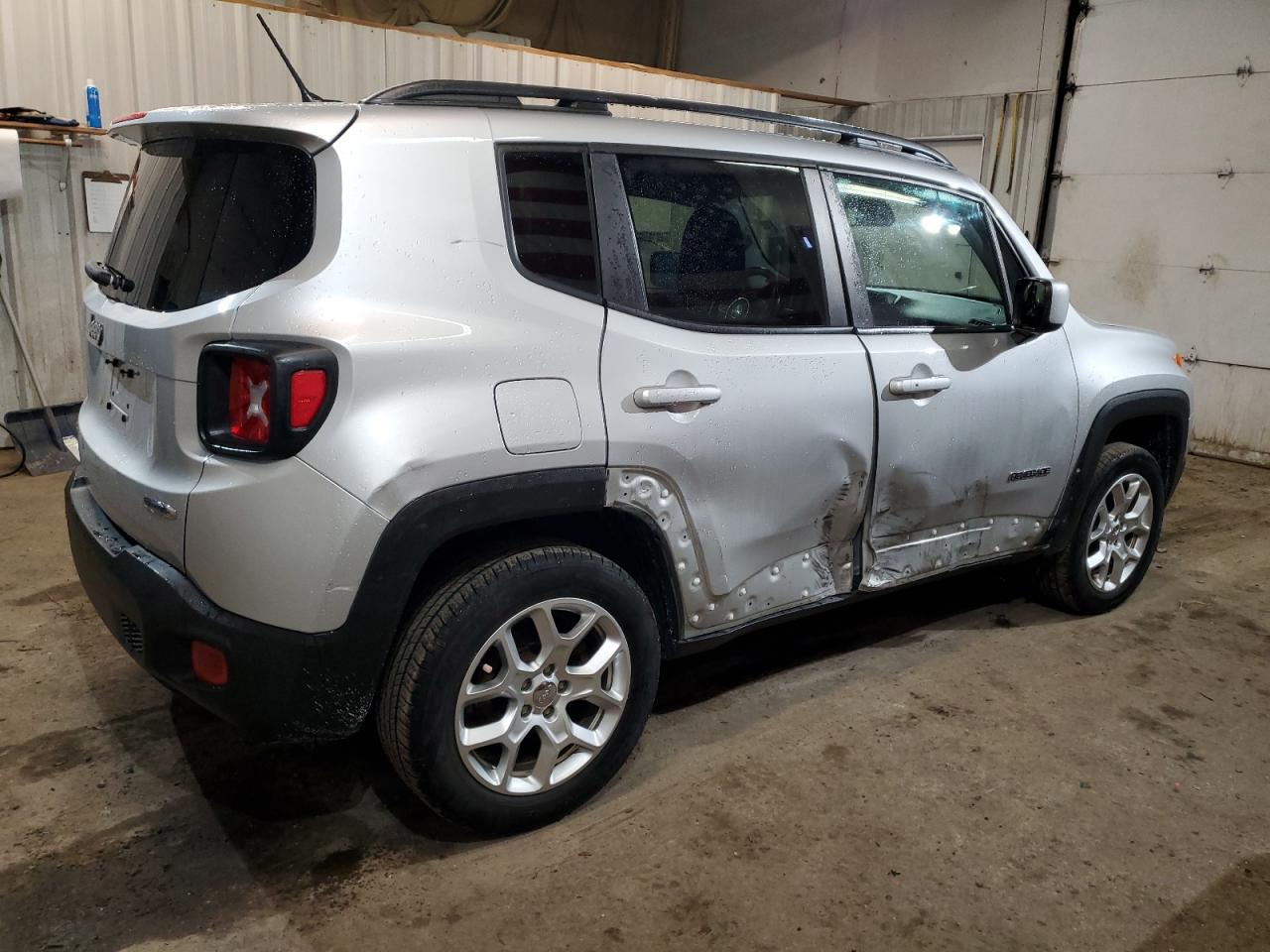 VIN ZACCJBBB4HPG16522 2017 JEEP RENEGADE no.3