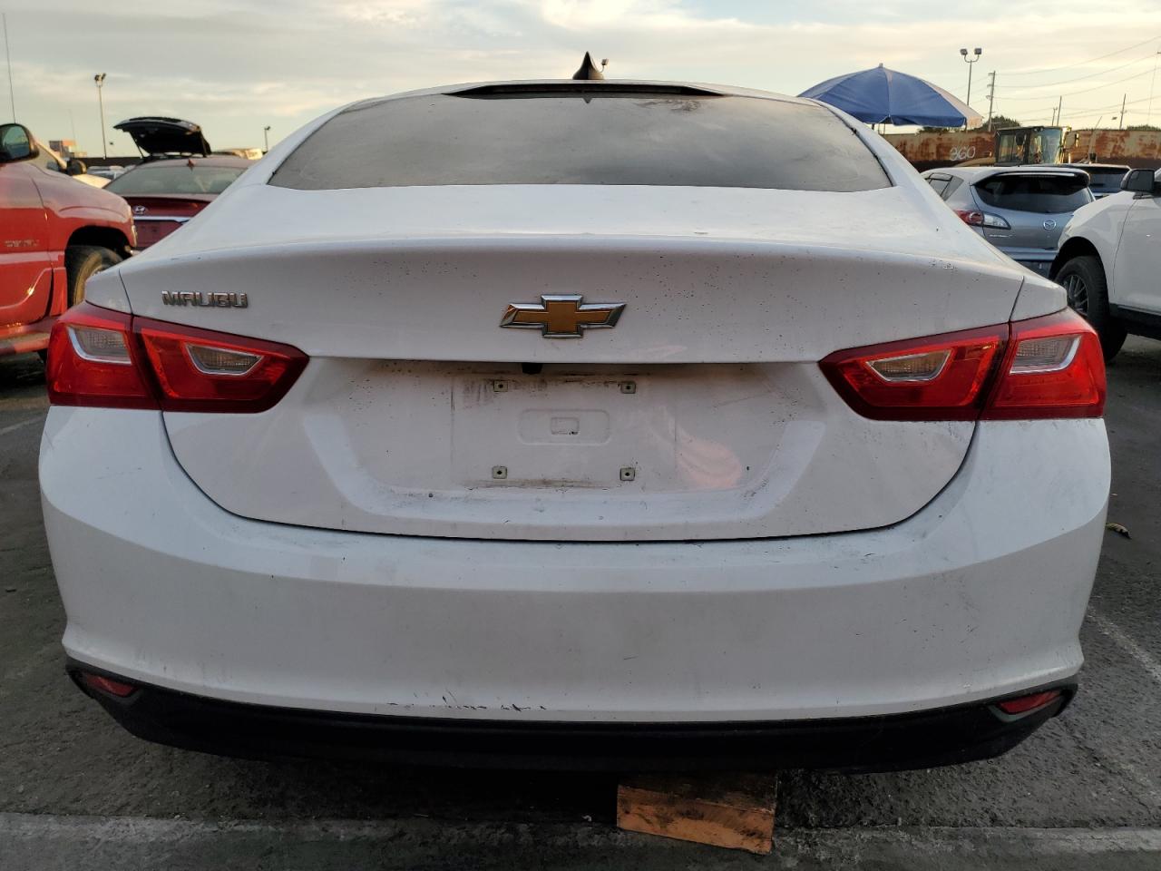 VIN 1G1ZB5ST0KF220950 2019 CHEVROLET MALIBU no.6