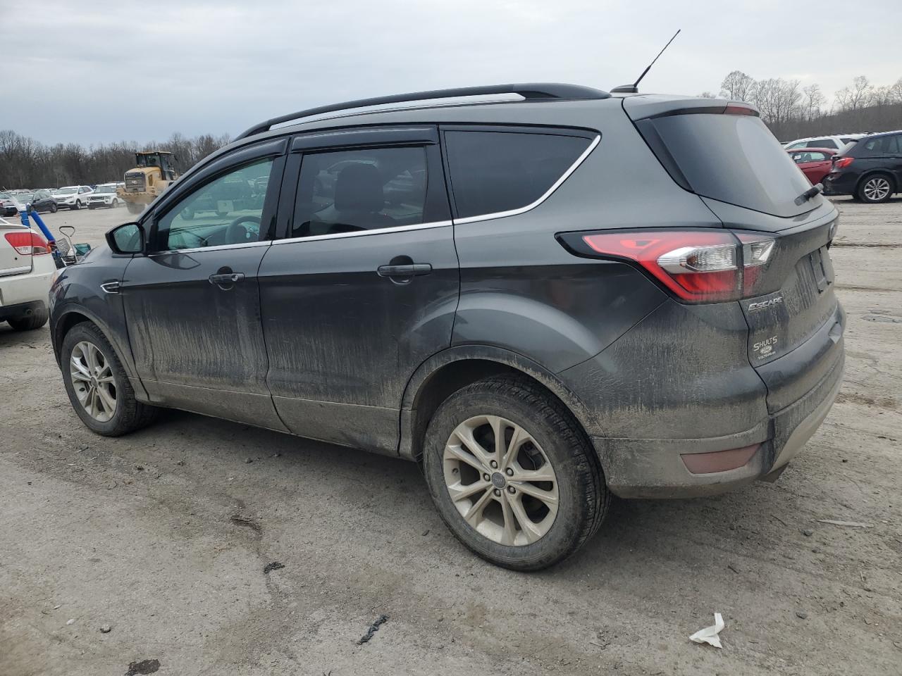 VIN 1FMCU9GD9HUC85585 2017 FORD ESCAPE no.2