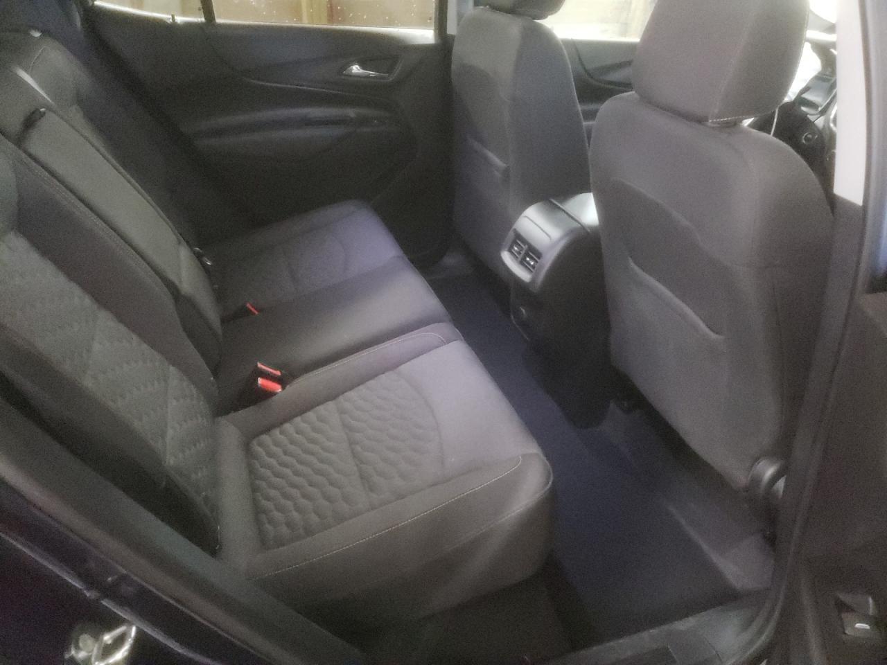 2018 Chevrolet Equinox - Image 11