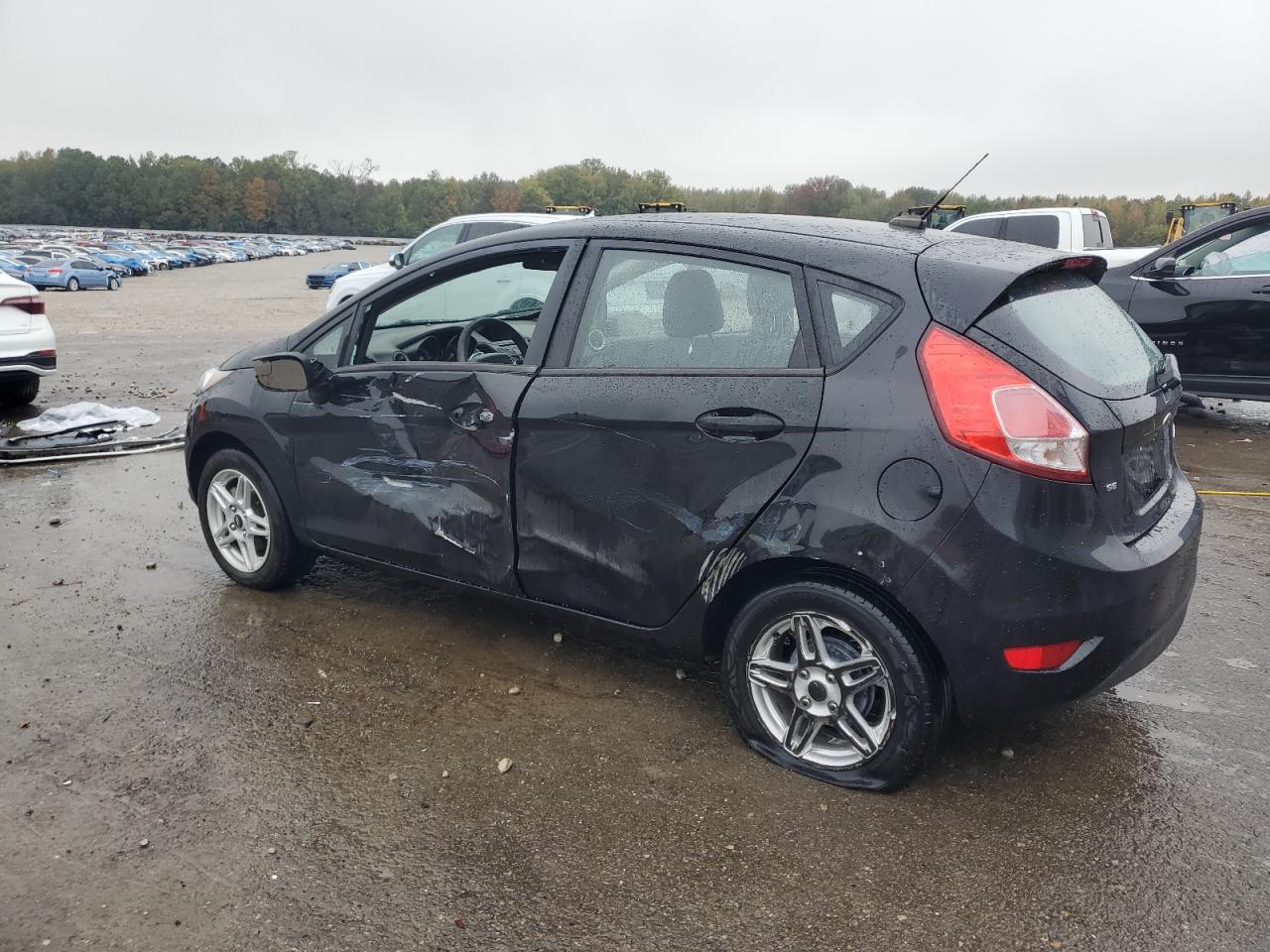 2017 Ford Fiesta - Image 2