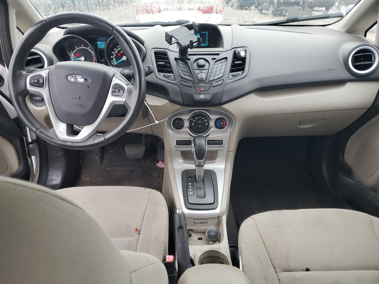 2014 Ford Fiesta - Image 8
