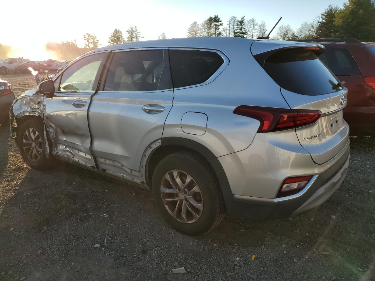 2019 Hyundai Santa Fe - Image 2