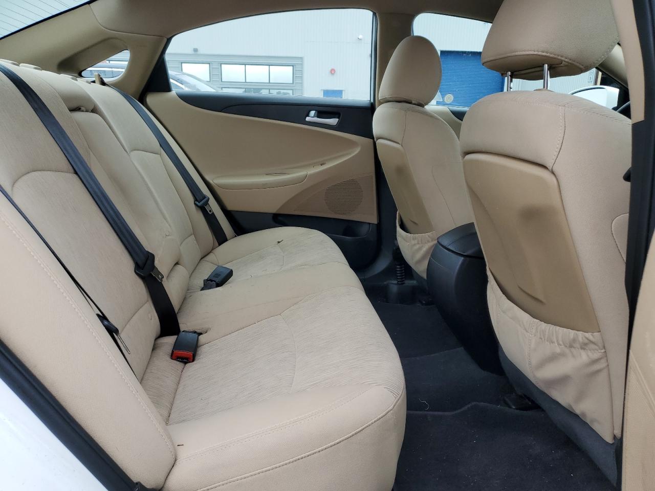 2012 Hyundai Sonata - Image 10