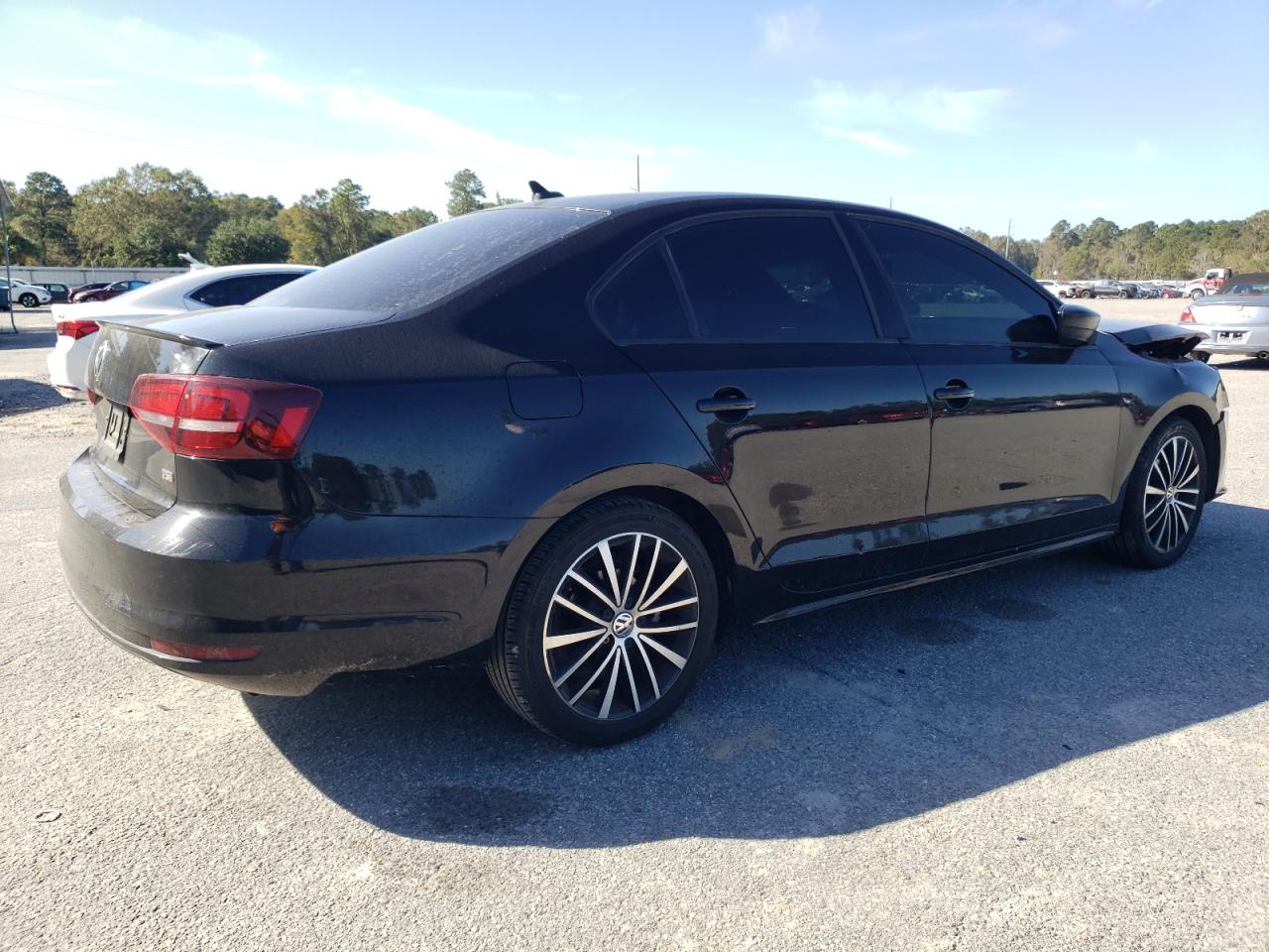 2016 Volkswagen Jetta - Image 3