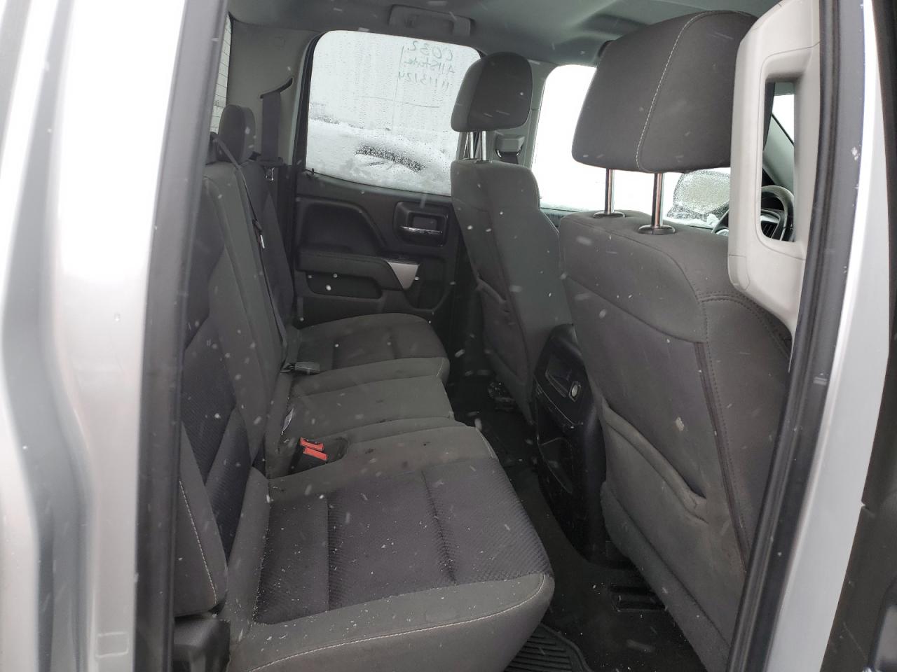 2016 Chevrolet Silverado - Image 10