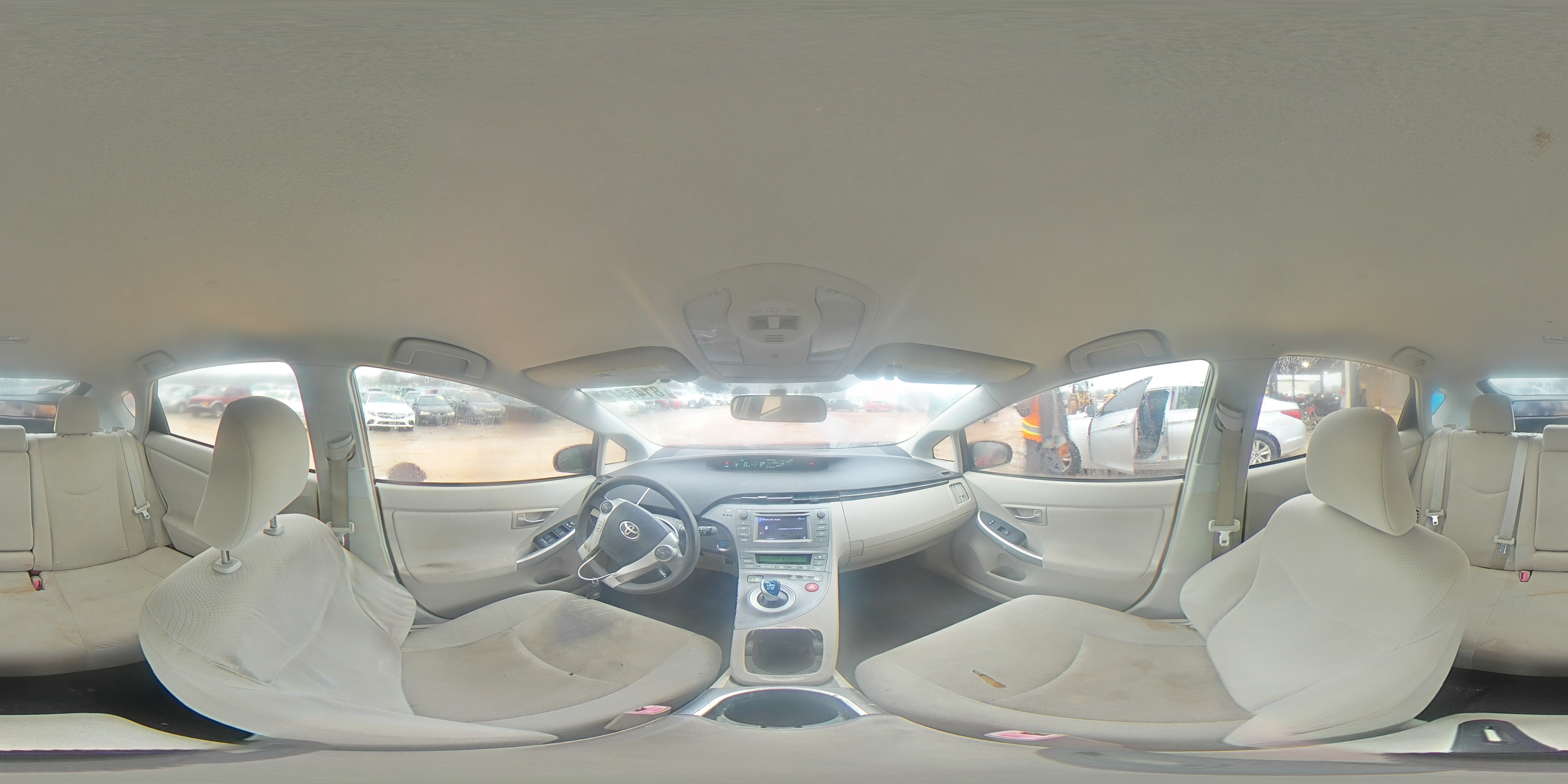 2013 Toyota Prius - Image 14