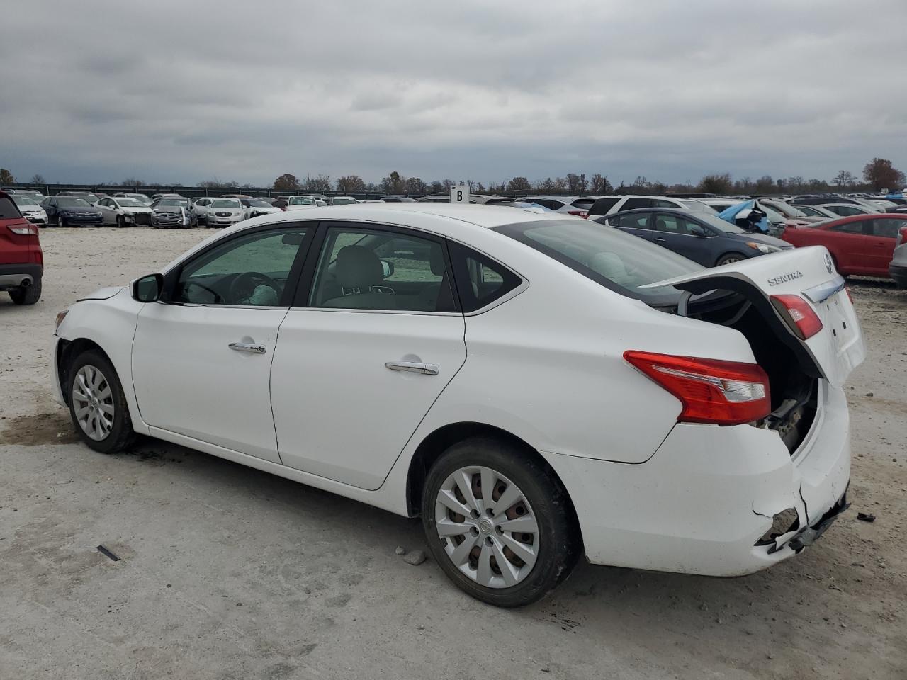 2017 Nissan Sentra - Image 2