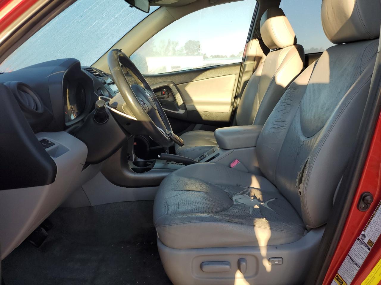2010 Toyota RAV 4 - Image 7