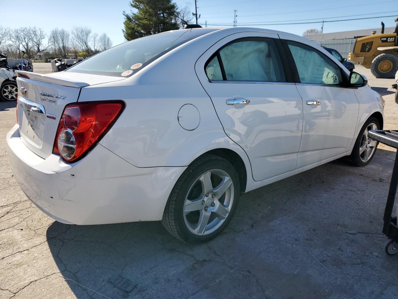 VIN 1G1JE5SB2G4123067 2016 CHEVROLET SONIC no.3