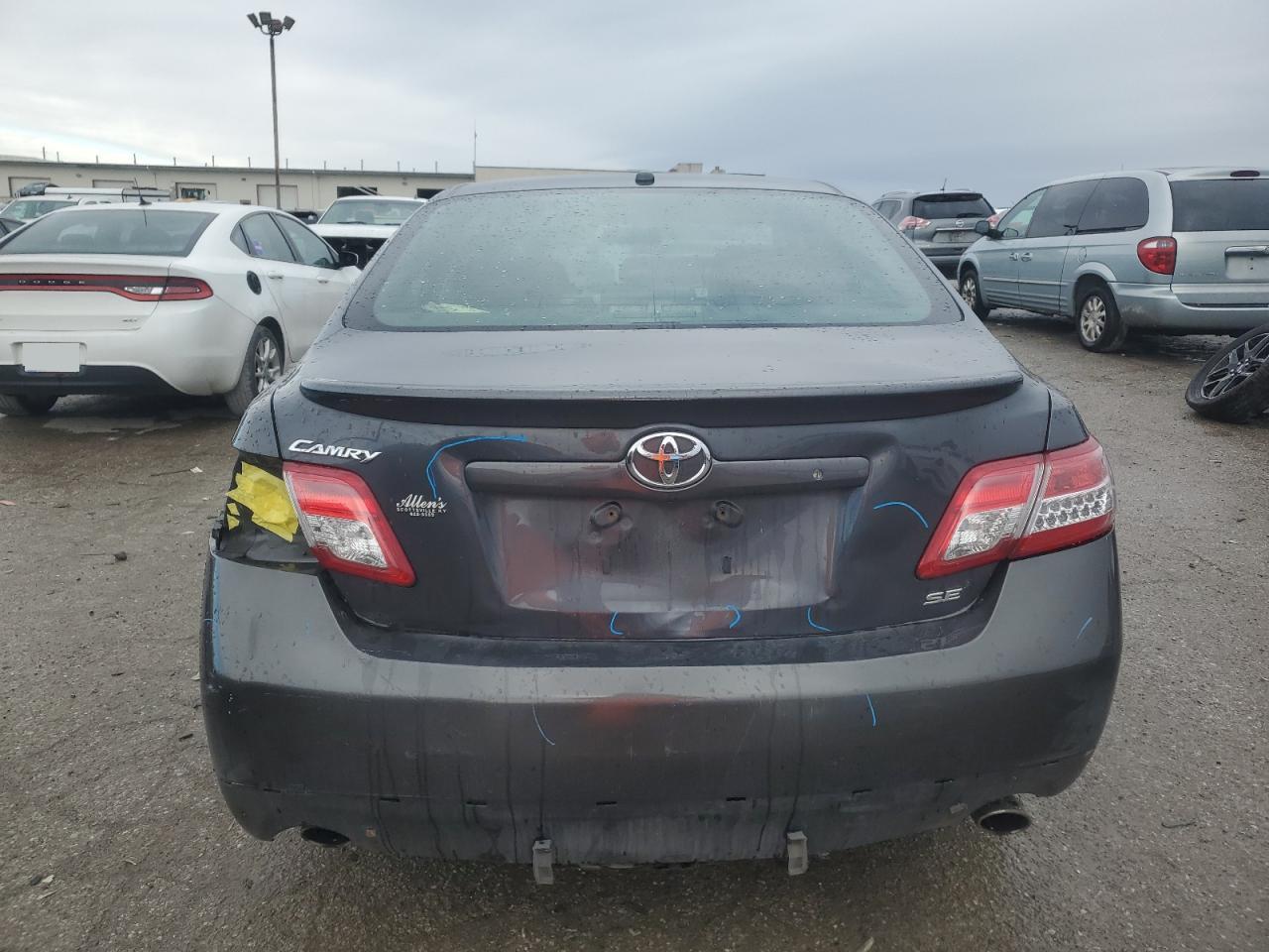 2011 Toyota Camry - Image 6