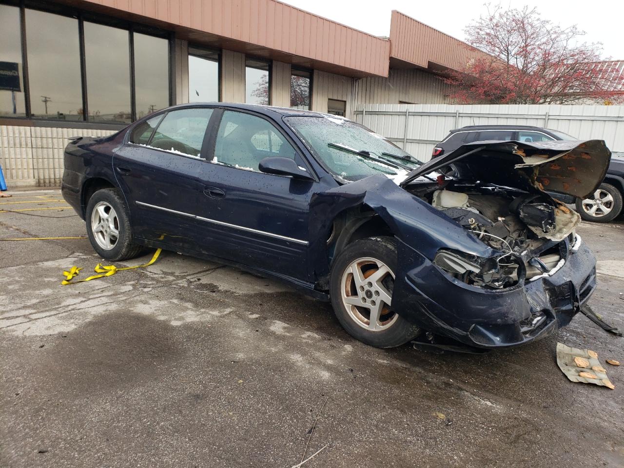 2003 Pontiac Bonneville - Image 4