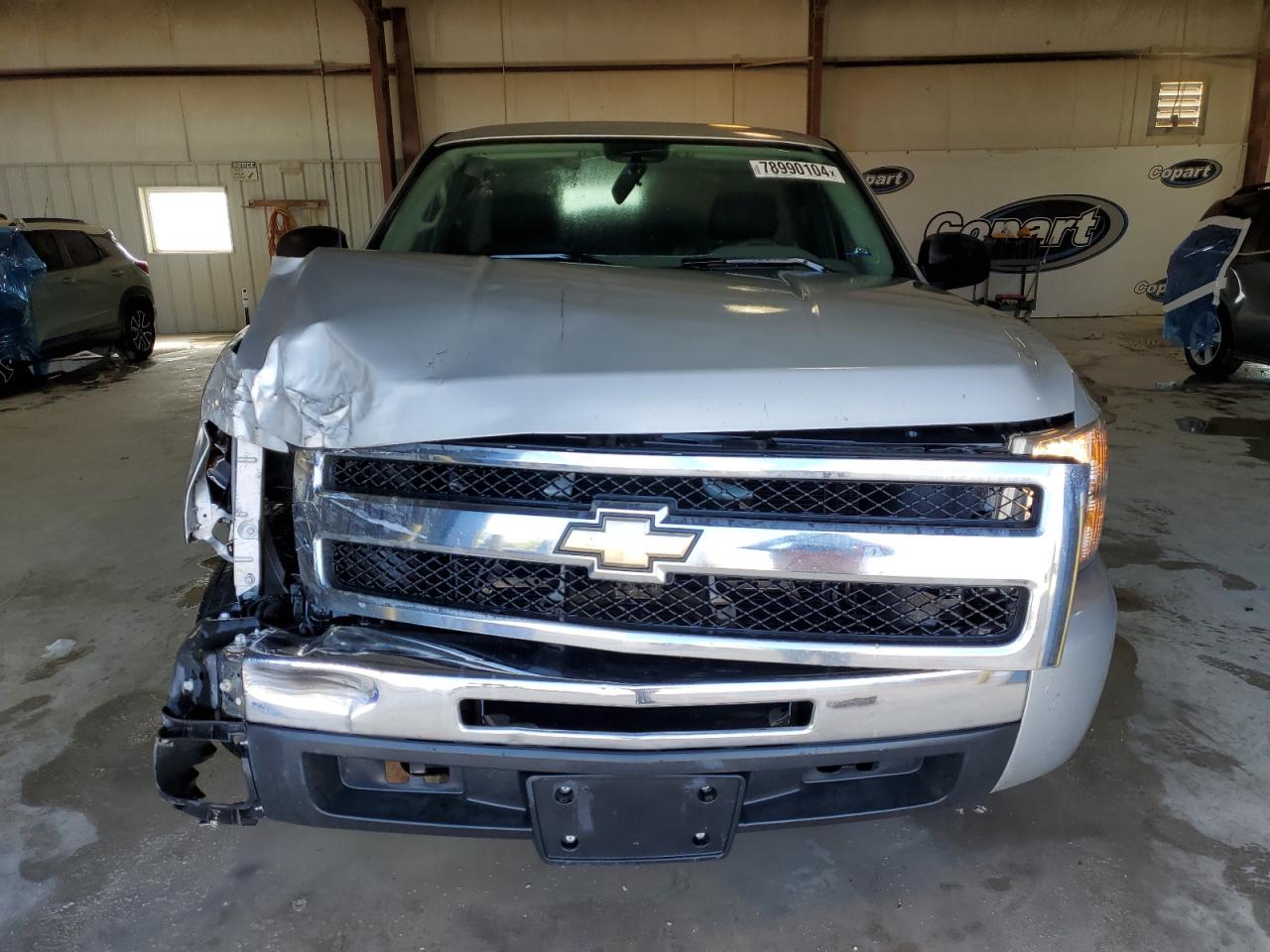 2010 Chevrolet Silverado - Image 5