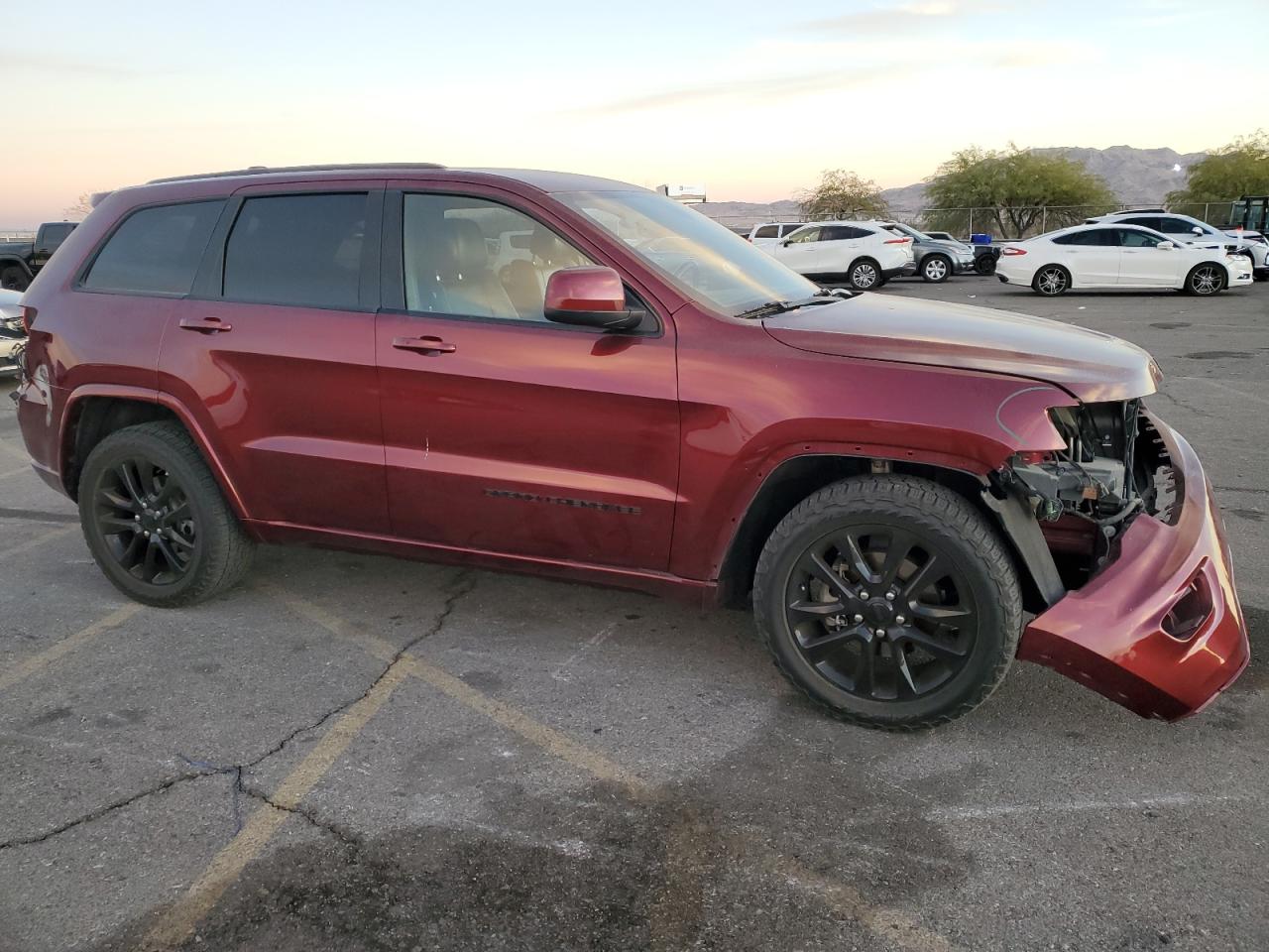 2019 Jeep Grand Cherokee - Image 4
