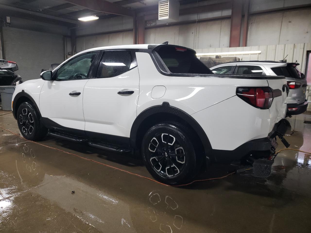 2022 Hyundai Santa Cruz - Image 2