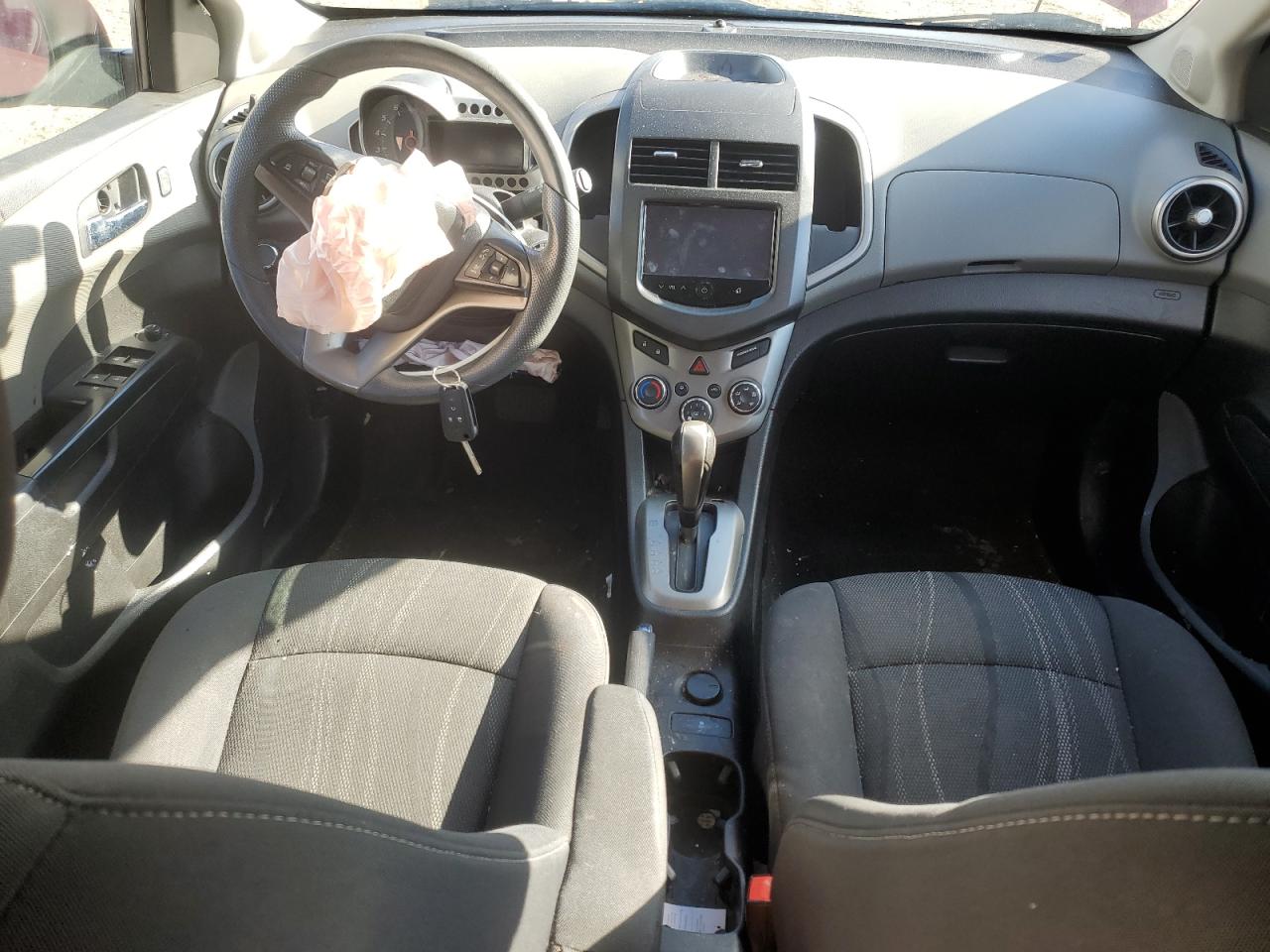 2016 Chevrolet Sonic - Image 8