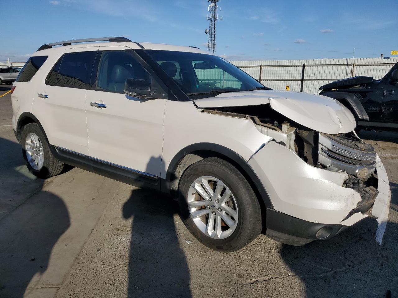 2015 Ford Explorer - Image 4