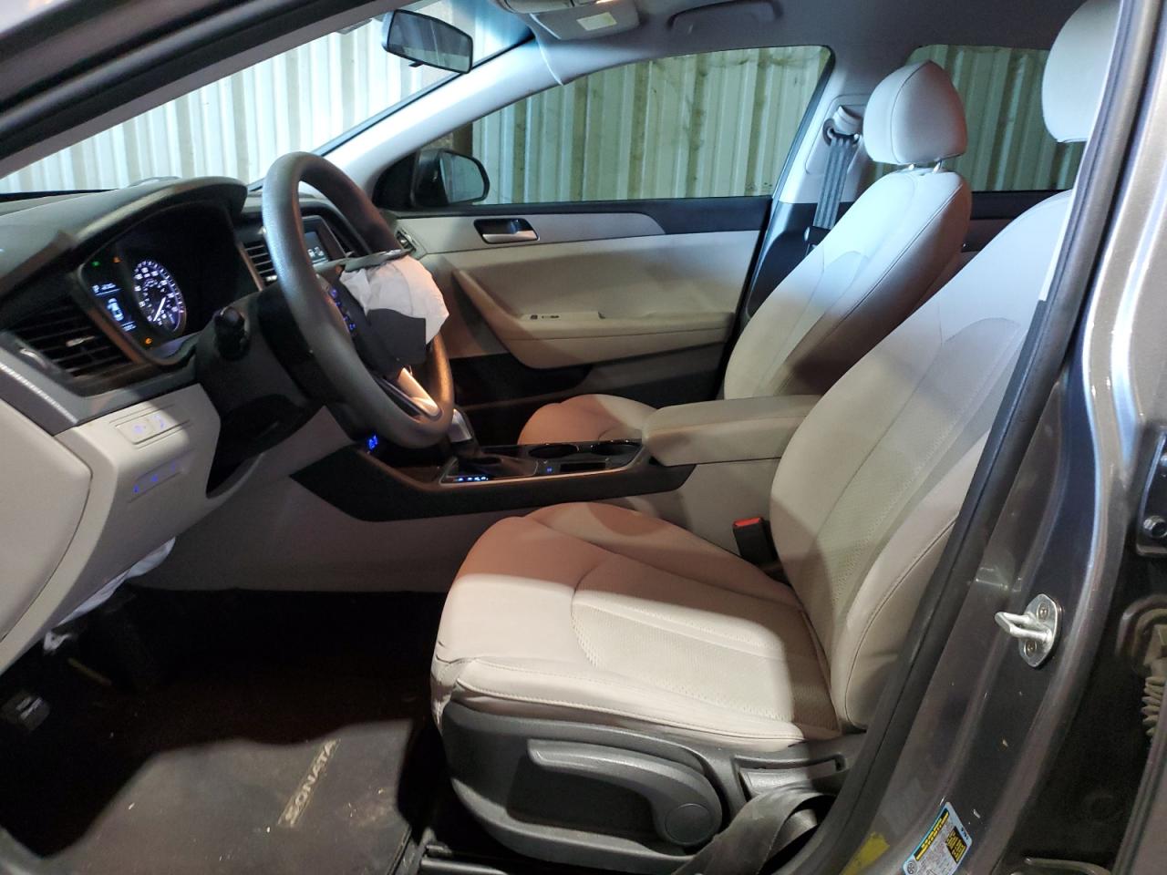 2018 Hyundai Sonata - Image 7