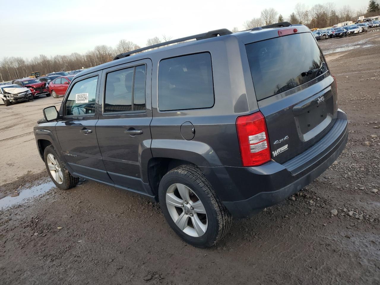 VIN 1C4NJRFB7ED884485 2014 JEEP PATRIOT no.2