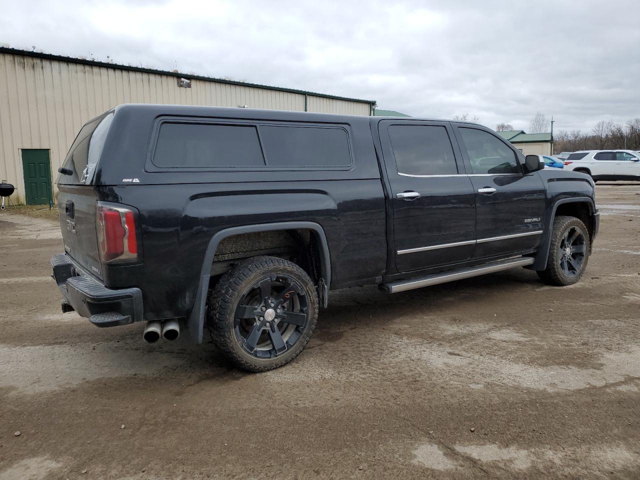 2016 GMC Sierra - Image 3