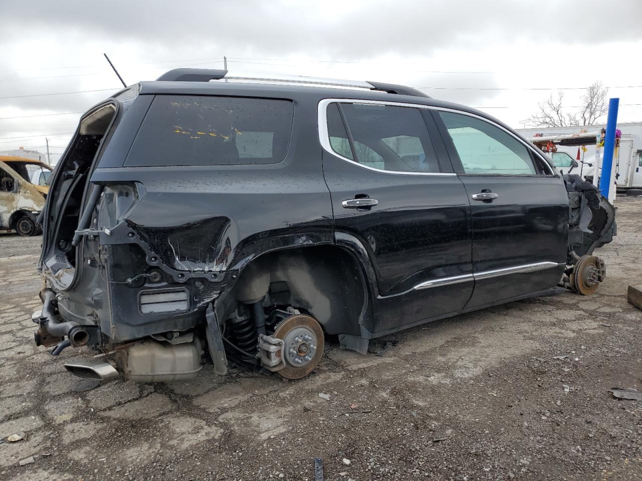 2018 GMC Acadia - Image 3