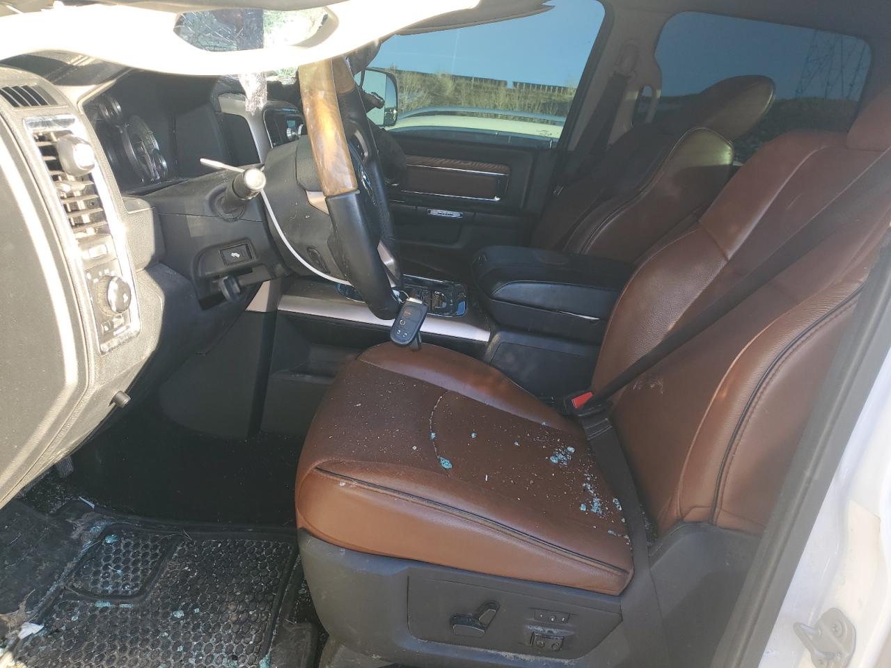 2017 RAM 2500 - Image 7