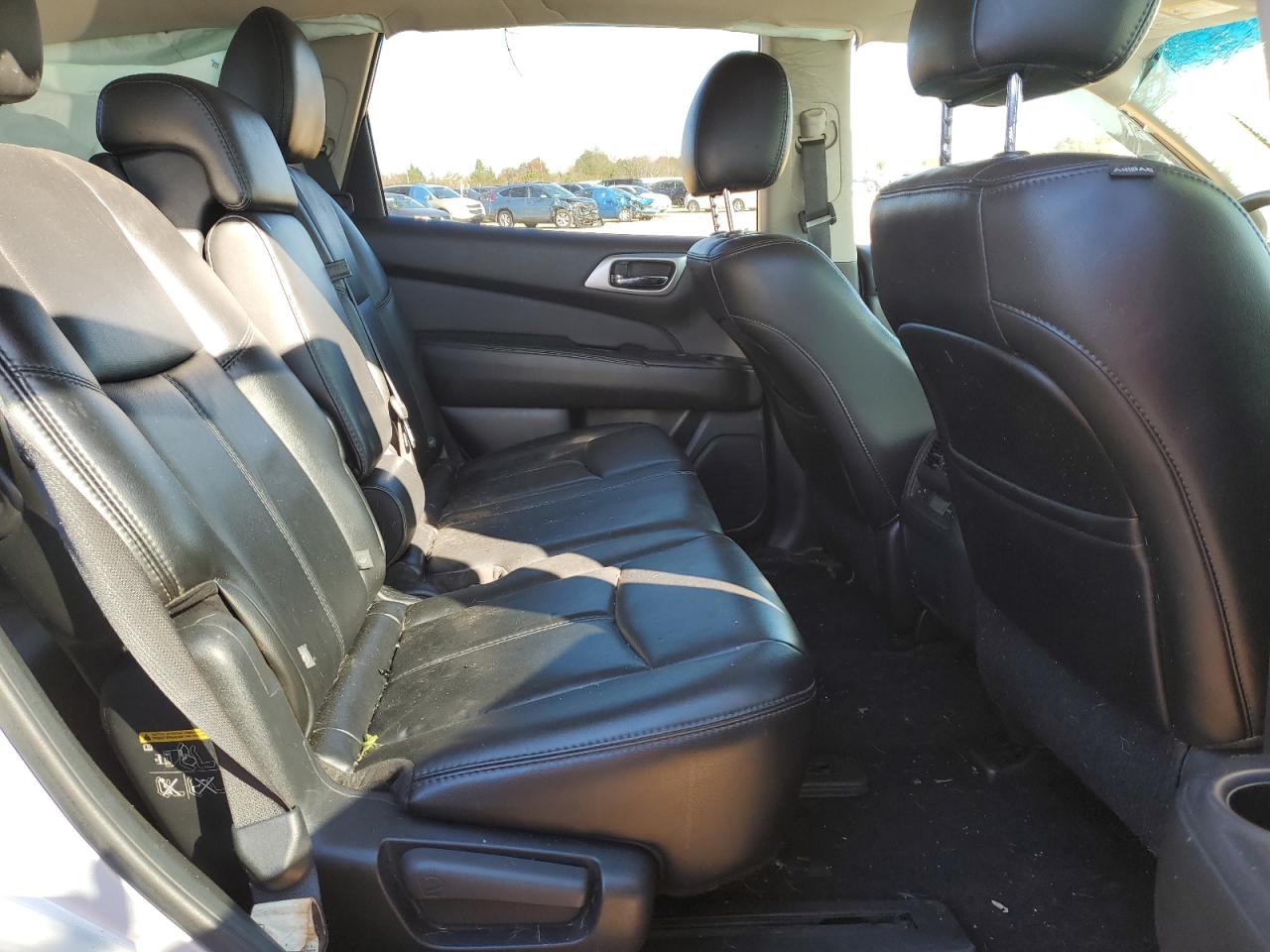 2014 Nissan Pathfinder - Image 11
