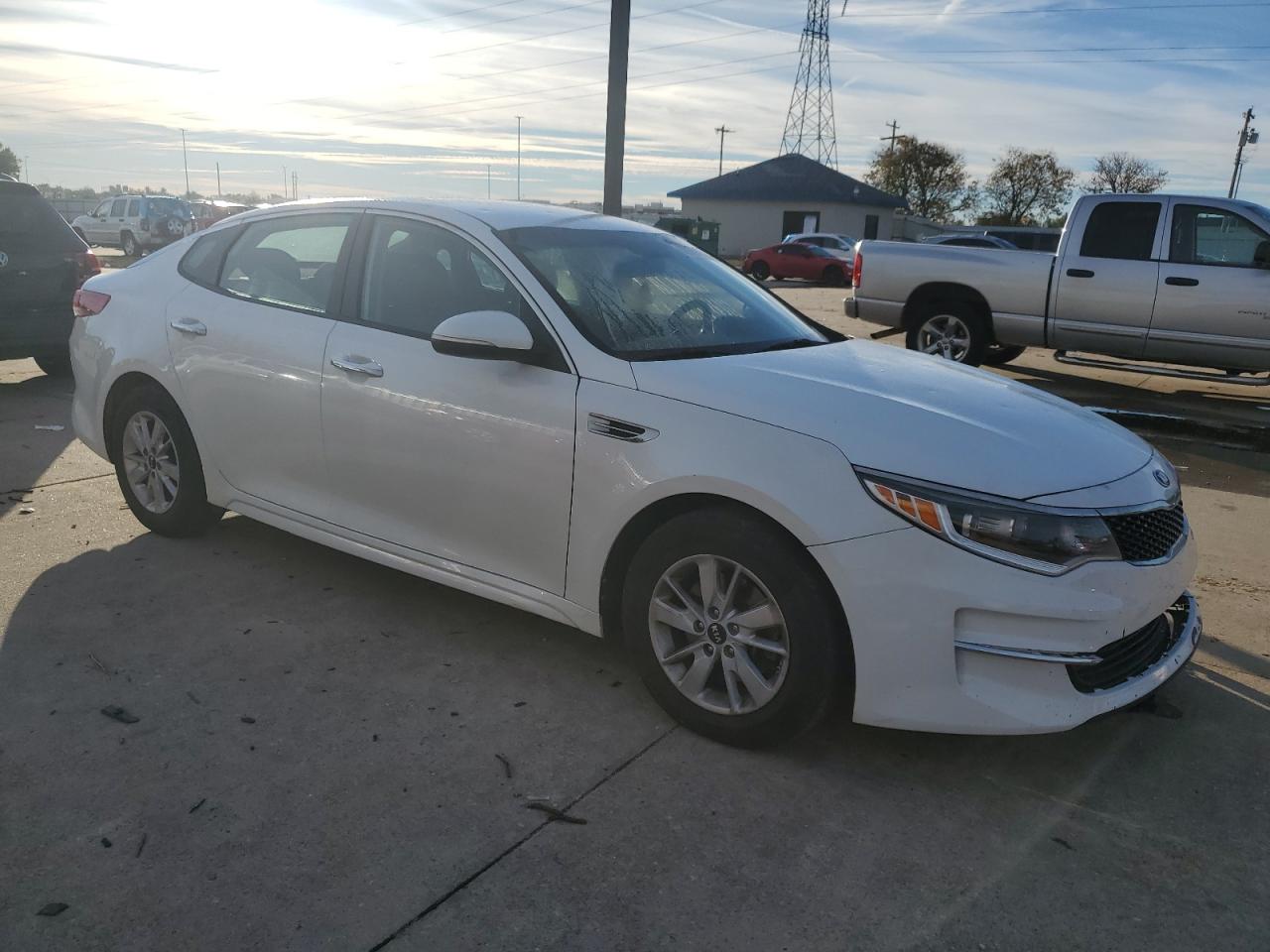 2018 Kia Optima - Image 4