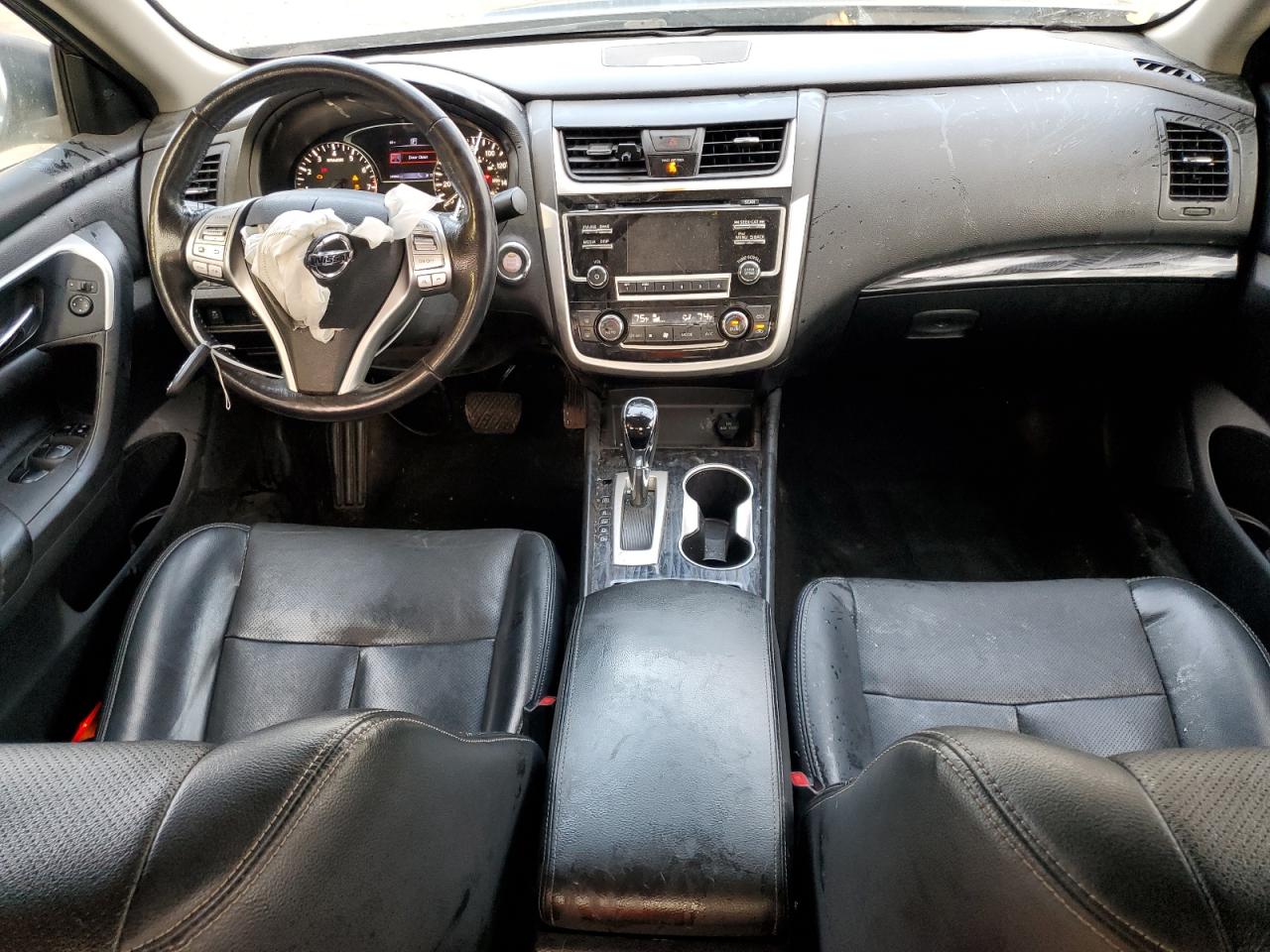 2018 Nissan Altima - Image 8