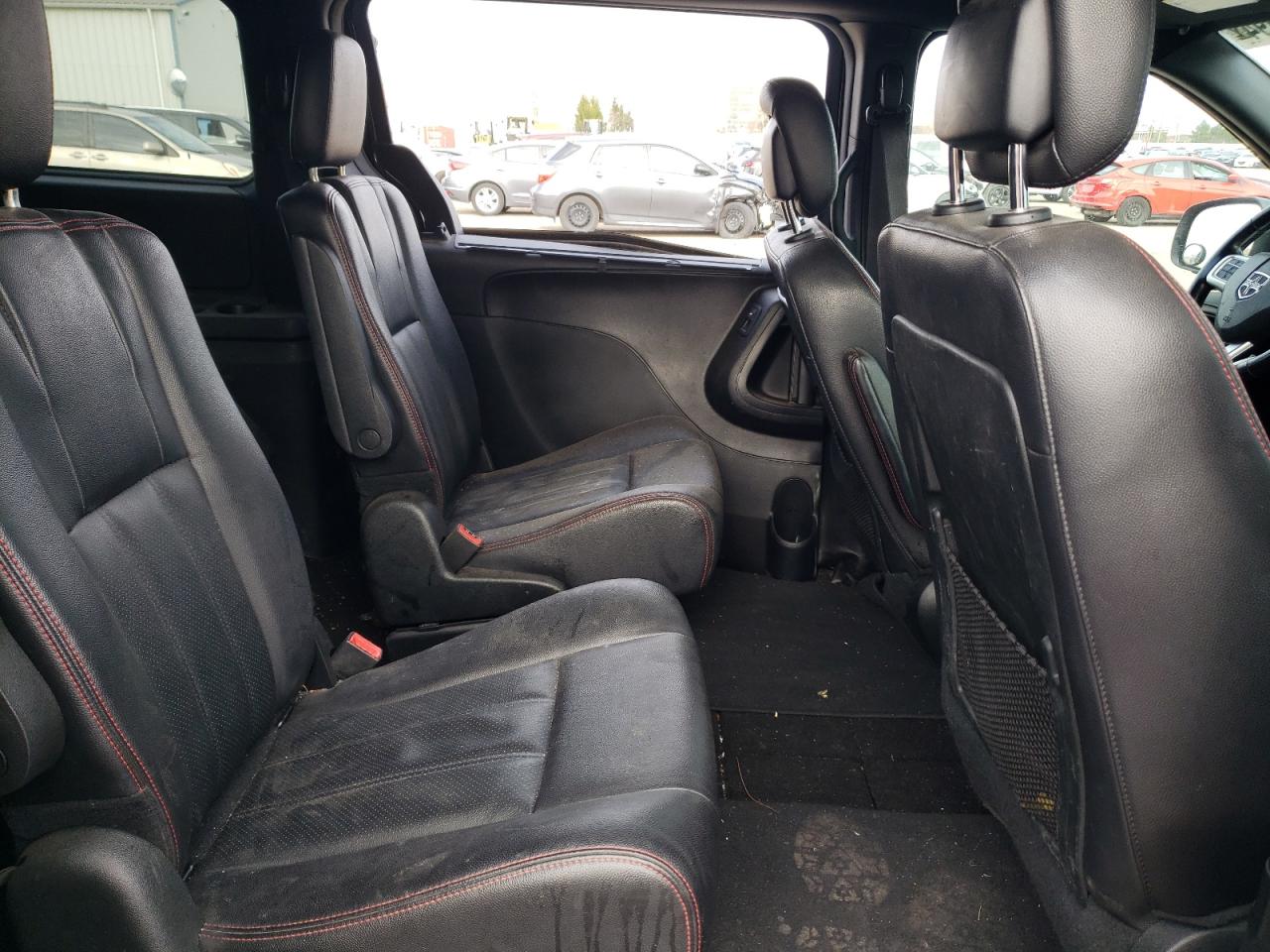2019 Dodge Caravan - Image 11