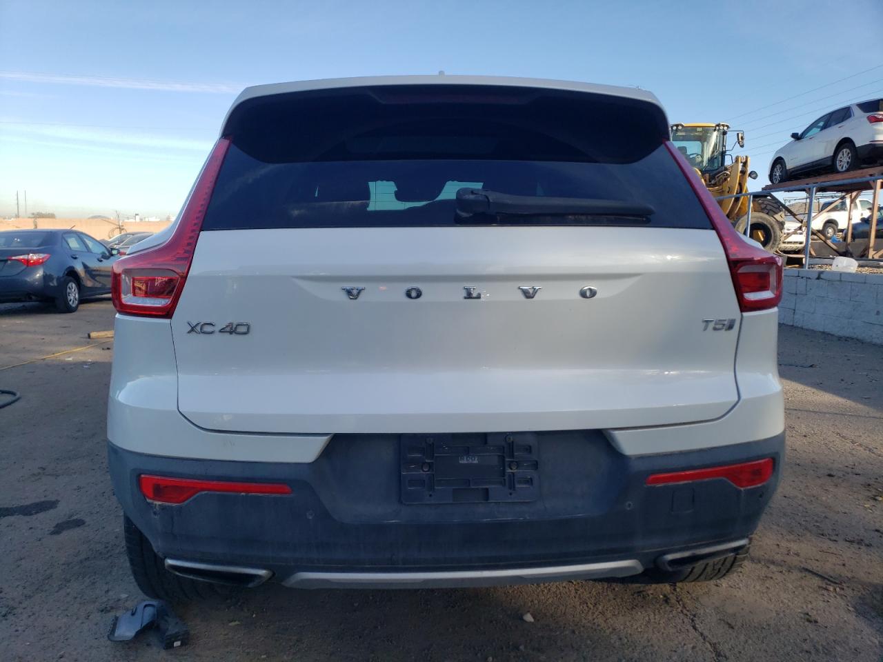 VIN YV4162UL5K2137135 2019 VOLVO XC40 no.6