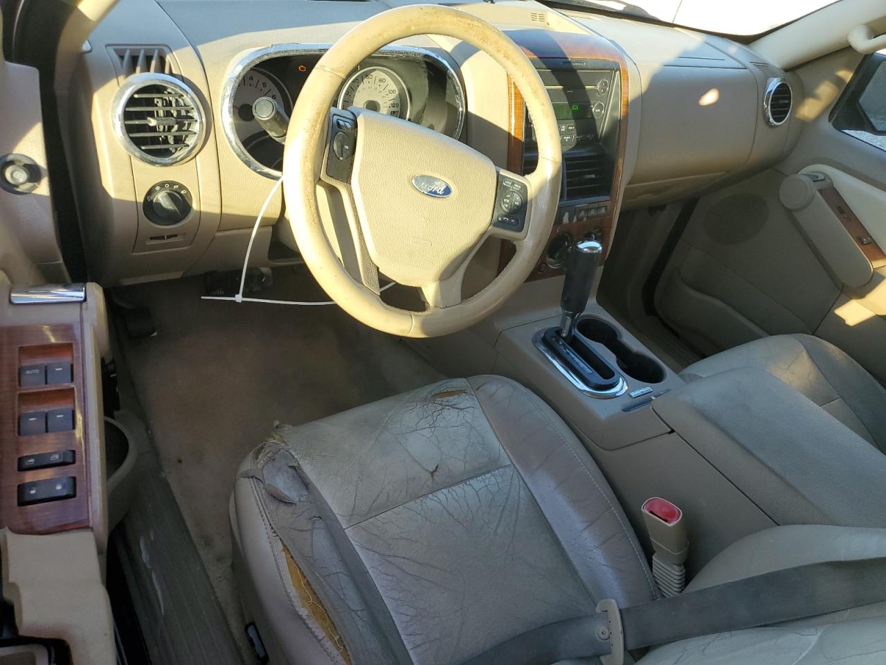 2008 Ford Explorer - Image 8