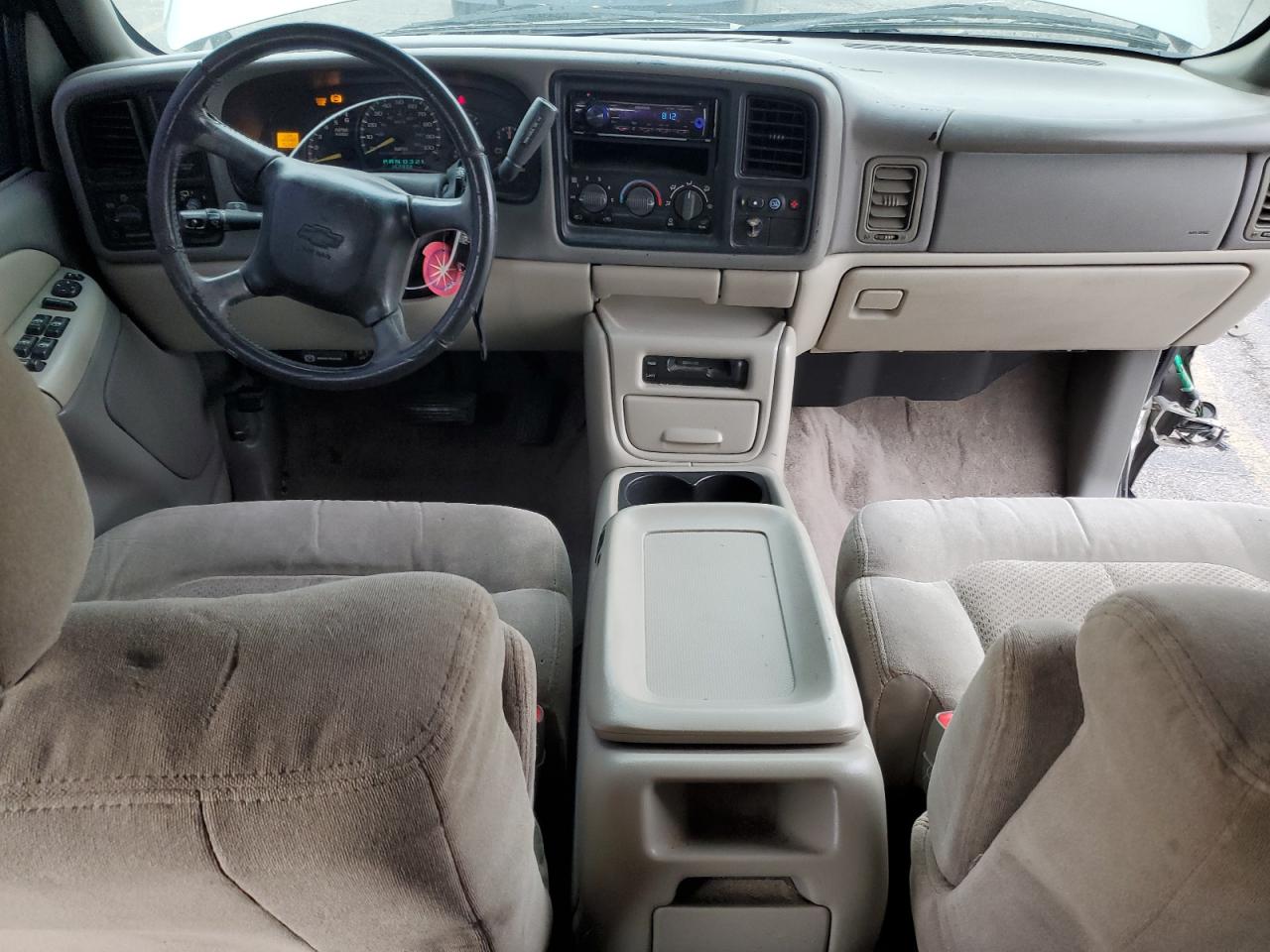 2001 Chevrolet Tahoe - Image 8