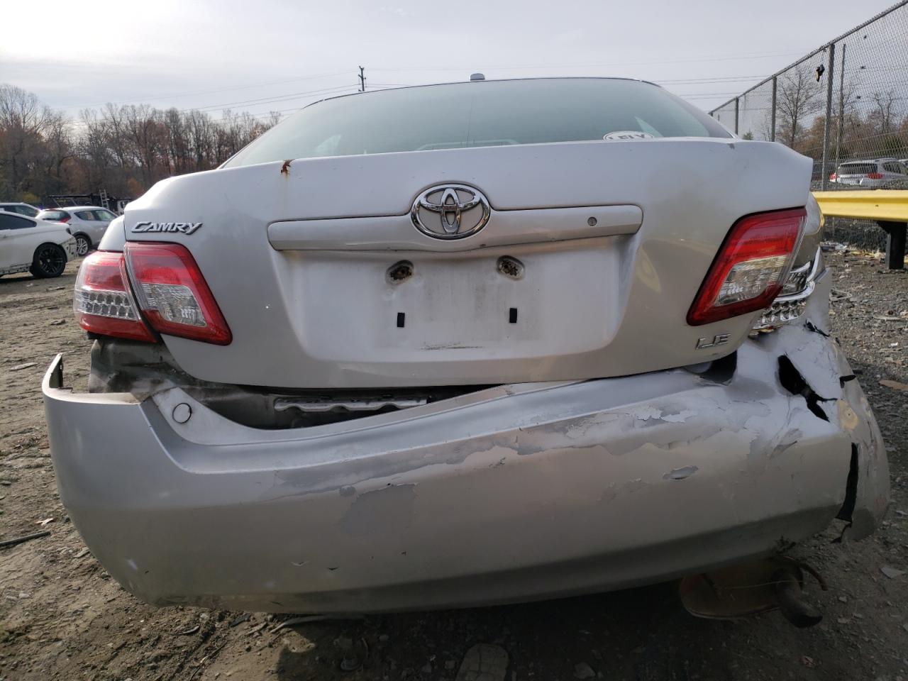 2011 Toyota Camry Base VIN: 4T1BF3EK4BU147996 Lot: 82589924