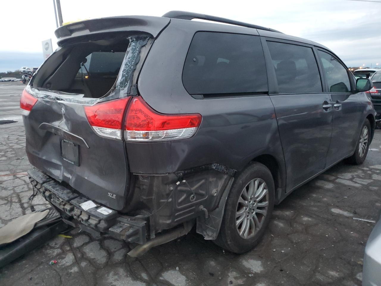 2012 Toyota Sienna Xle VIN: 5TDYK3DC9CS177084 Lot: 80577664