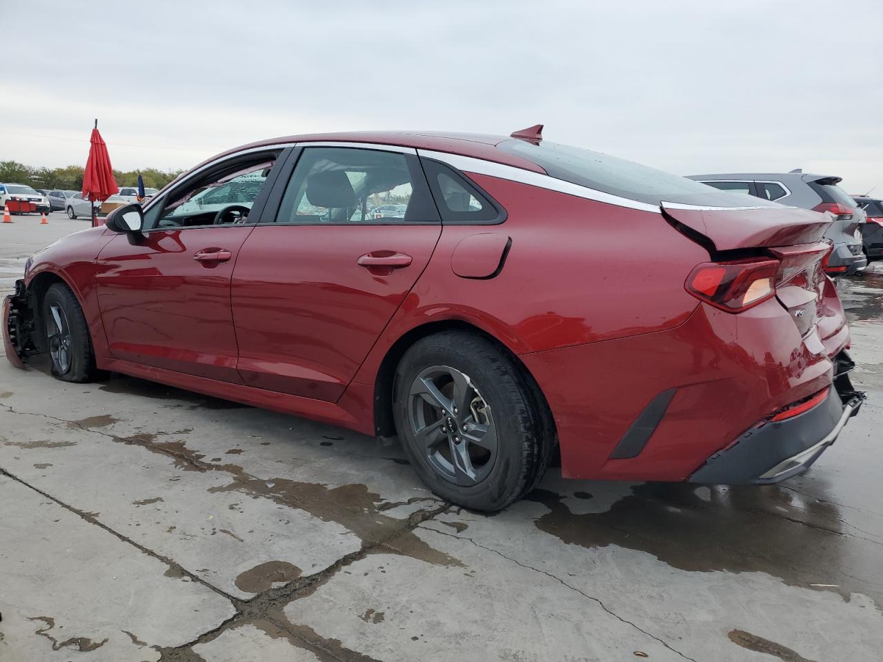 2022 Kia K5 - Image 2