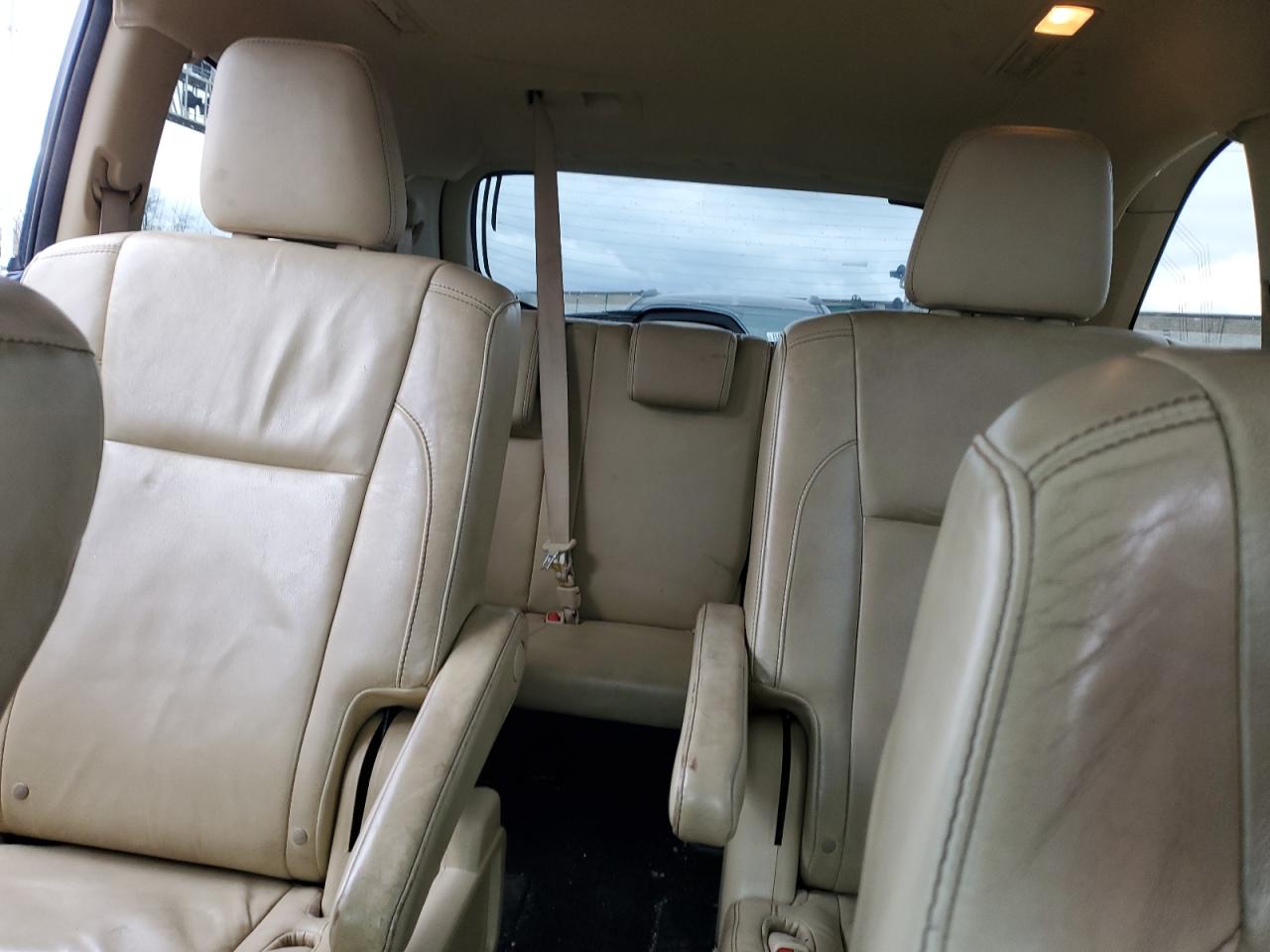 2015 Toyota Highlander - Image 10